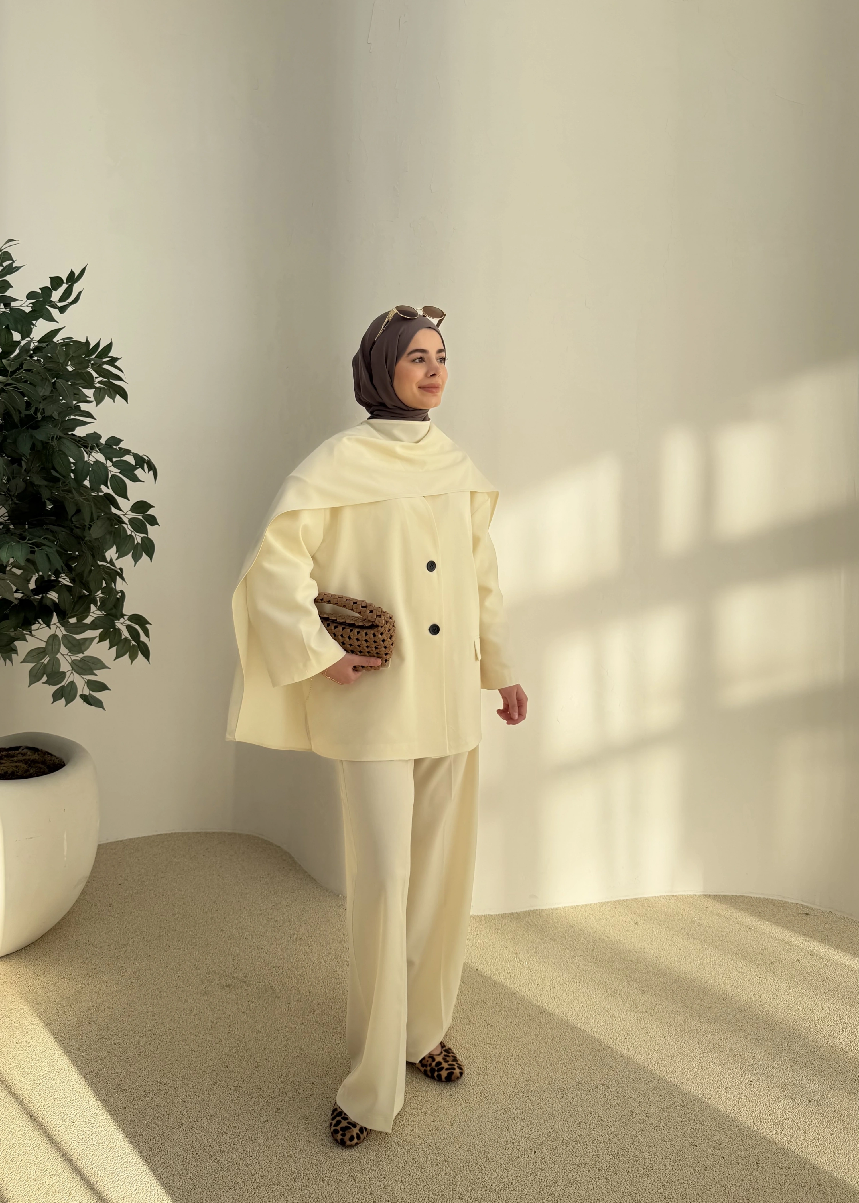 6003 Fularlı blazer ceket takım soft ekru