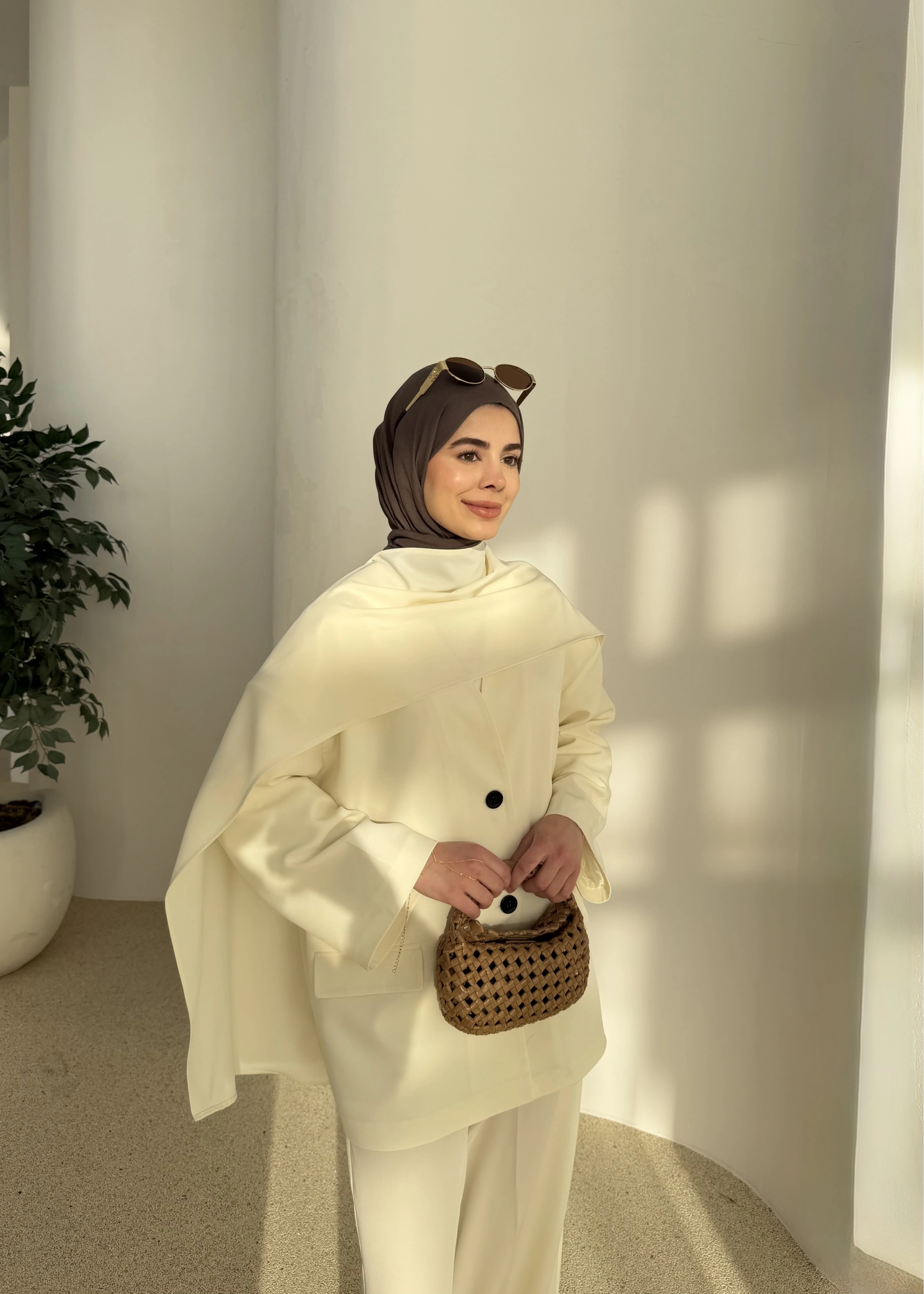 6003 Fularlı blazer ceket takım soft ekru