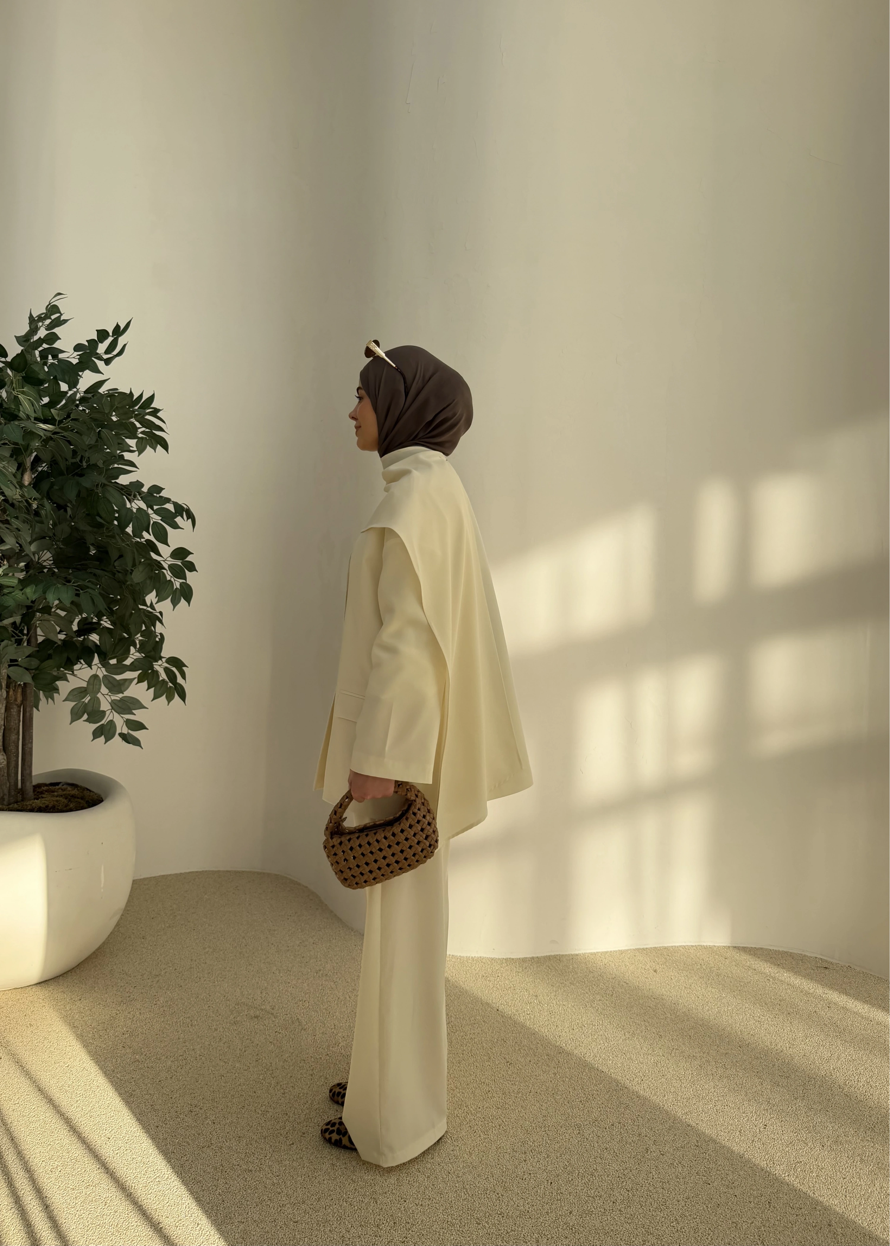 6003 Fularlı blazer ceket takım soft ekru