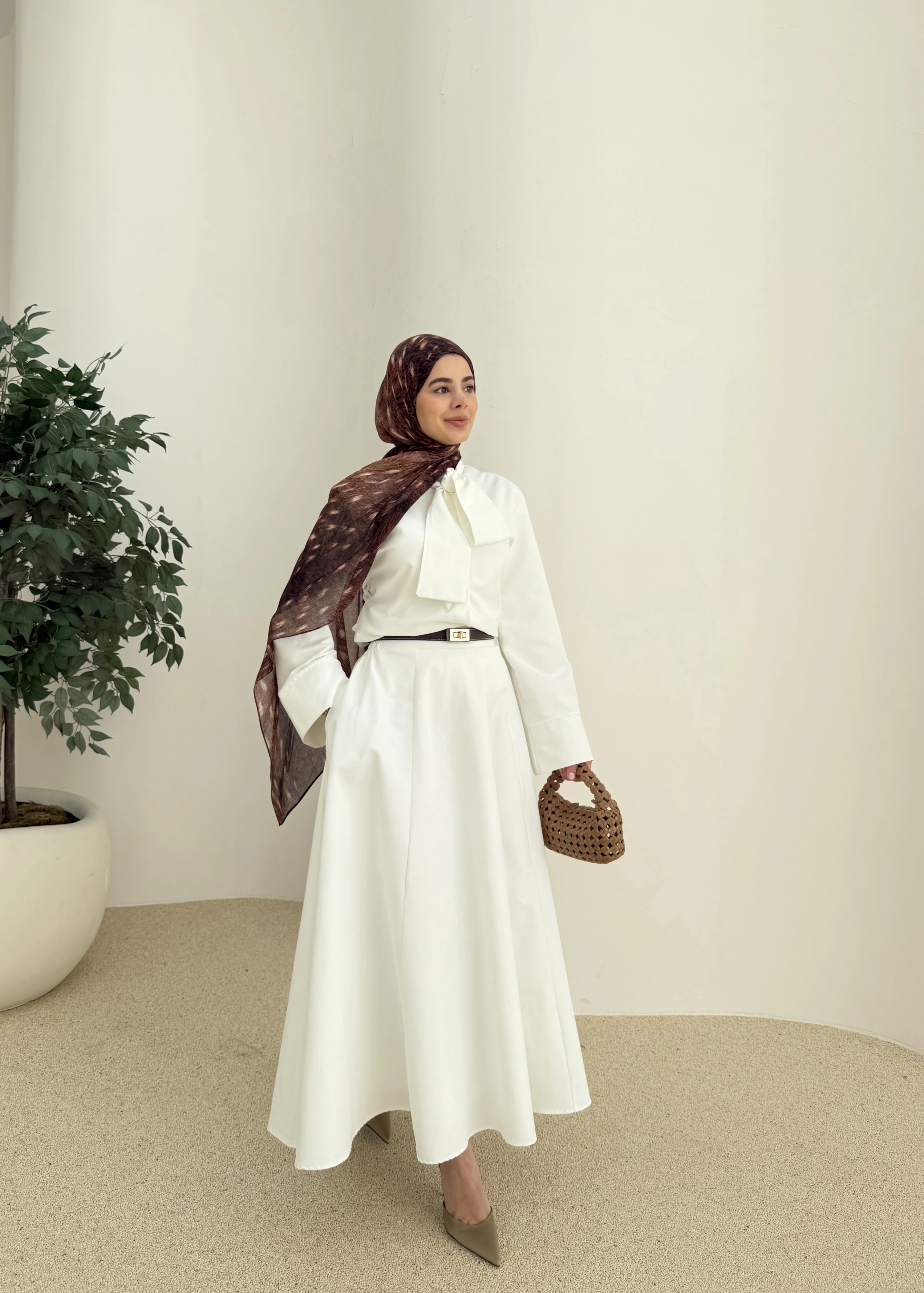 6005 Bel fiyonk etekli takım beyaz