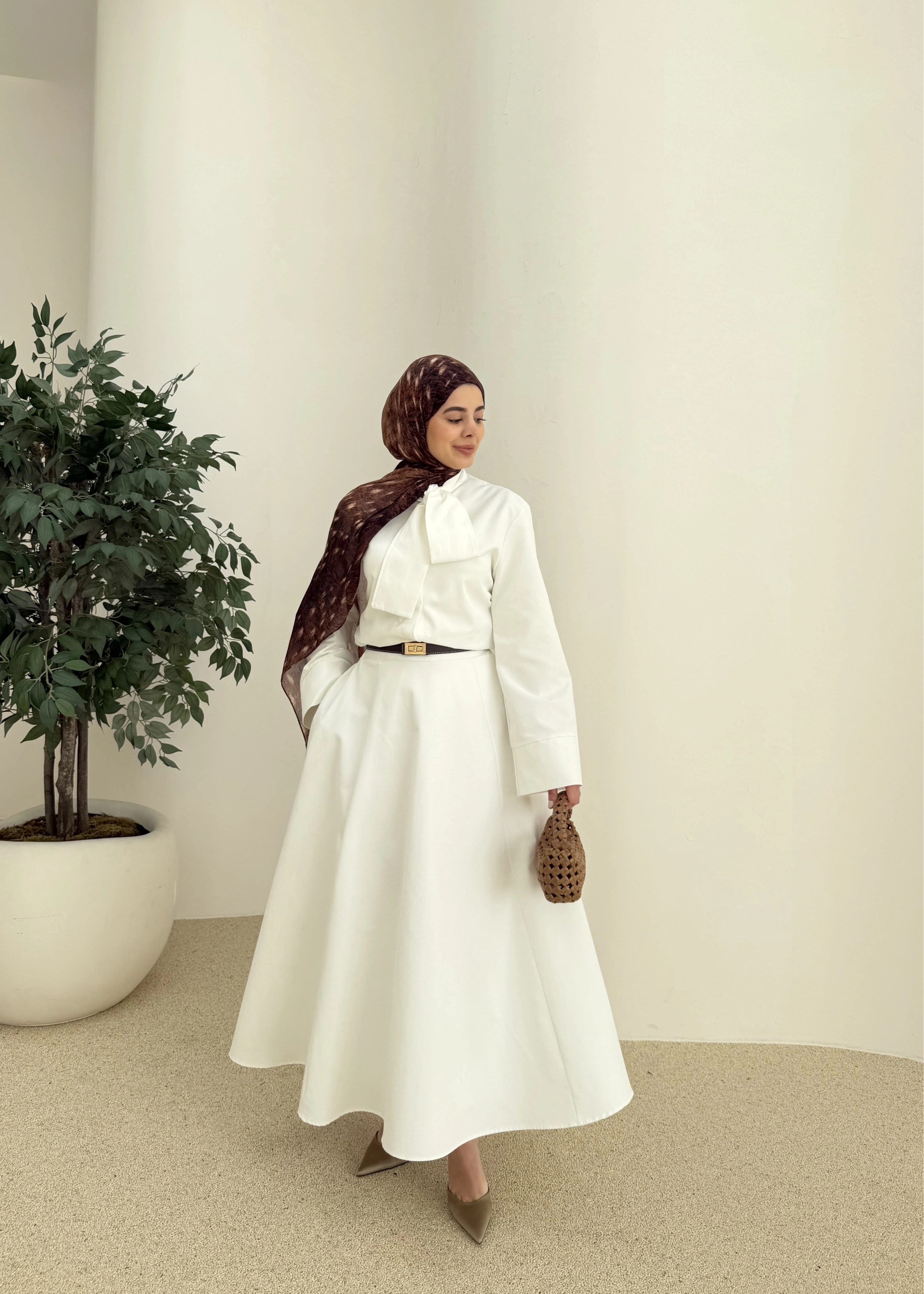 6005 Bel fiyonk etekli takım beyaz