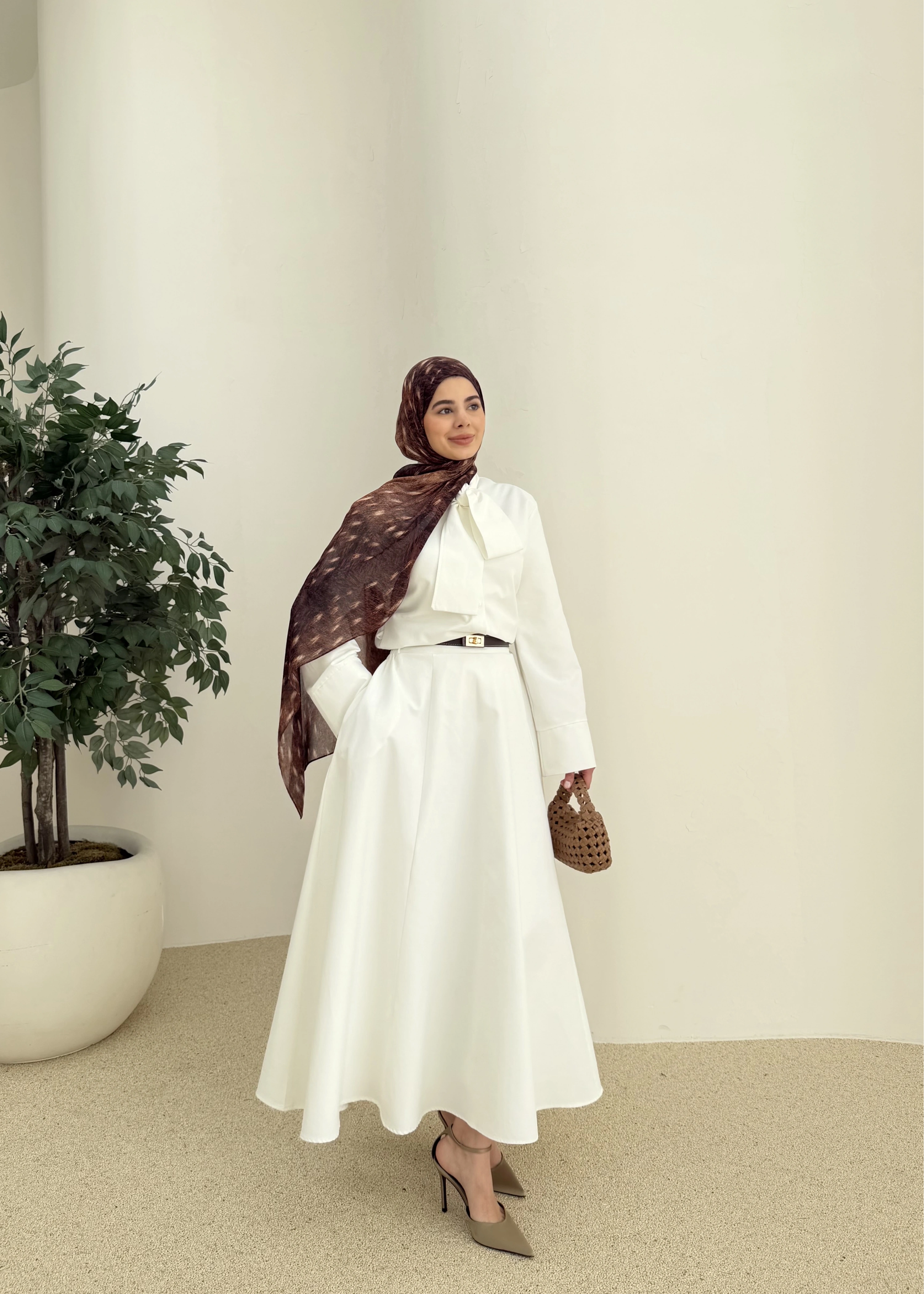 6005 Bel fiyonk etekli takım beyaz