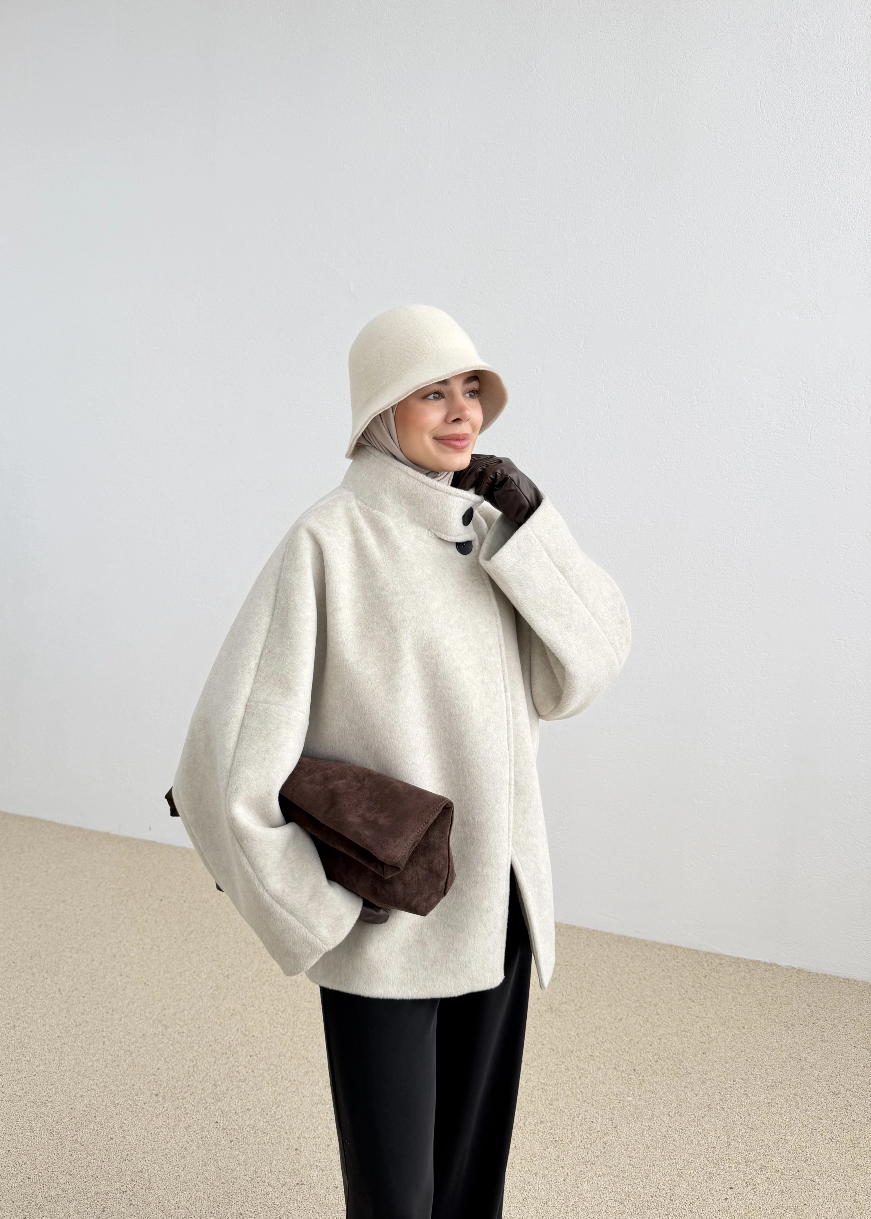 ..DİK YAKA ZR KABAN BEJ