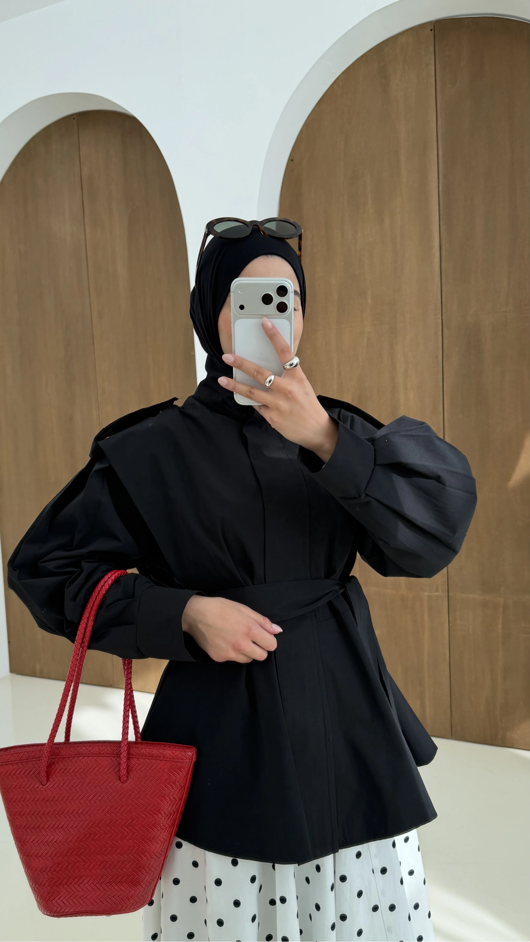 7623 DİK YAKA GENİŞ OMUZ TRENÇ siyah