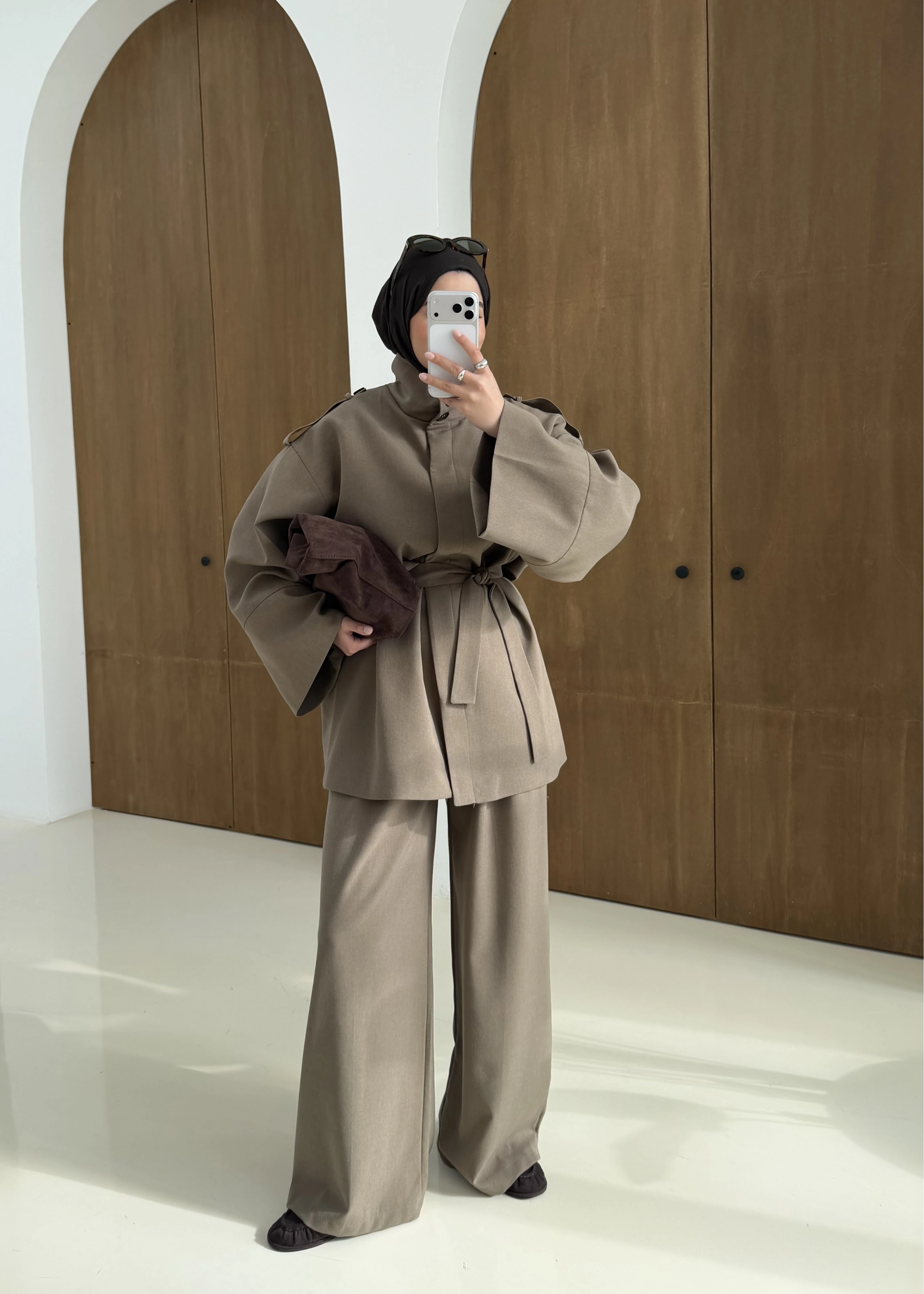 6006 DİK YAKA POLİVİSKON TAKIM VİZON