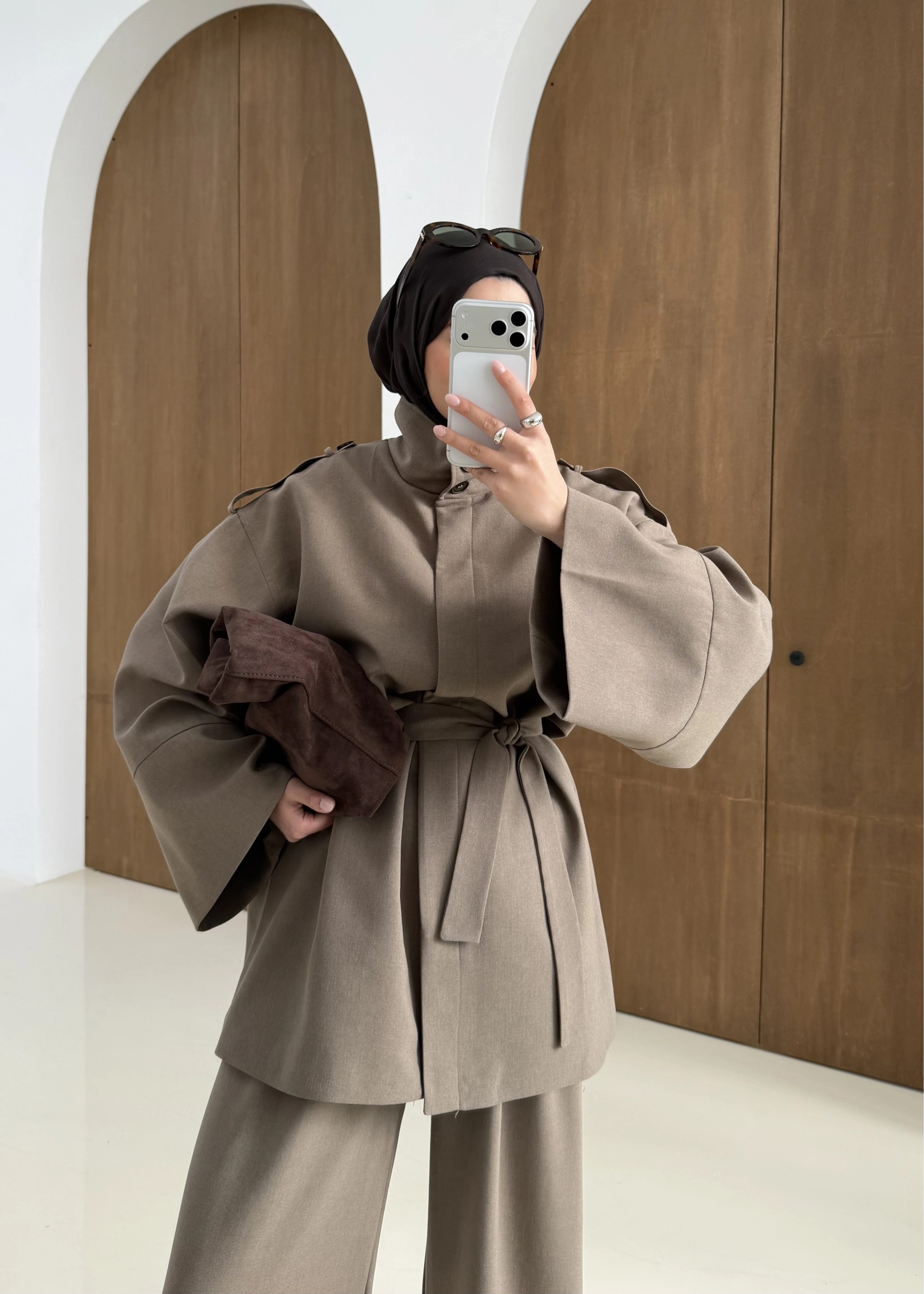 6006 DİK YAKA POLİVİSKON TAKIM VİZON