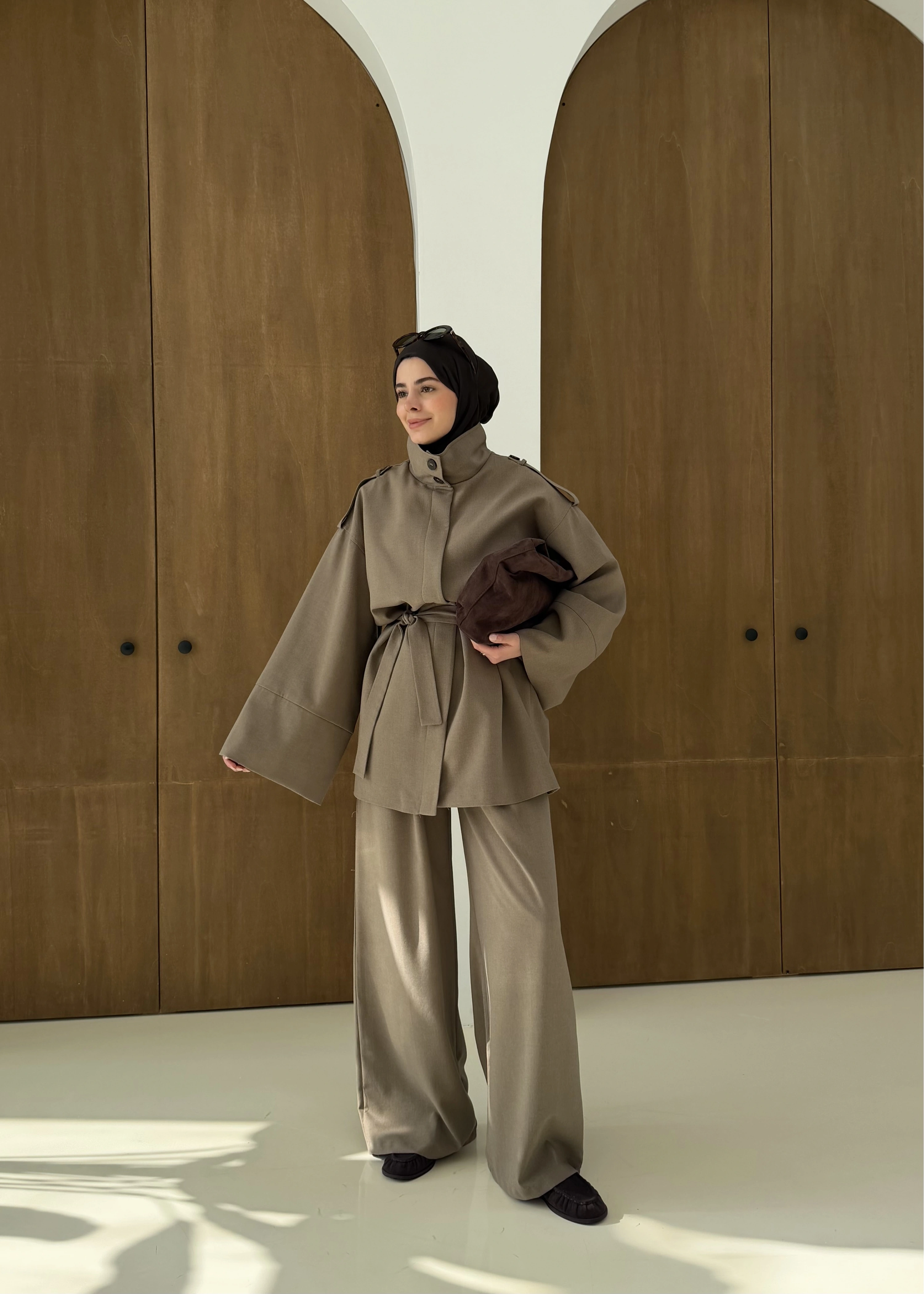 6006 DİK YAKA POLİVİSKON TAKIM VİZON