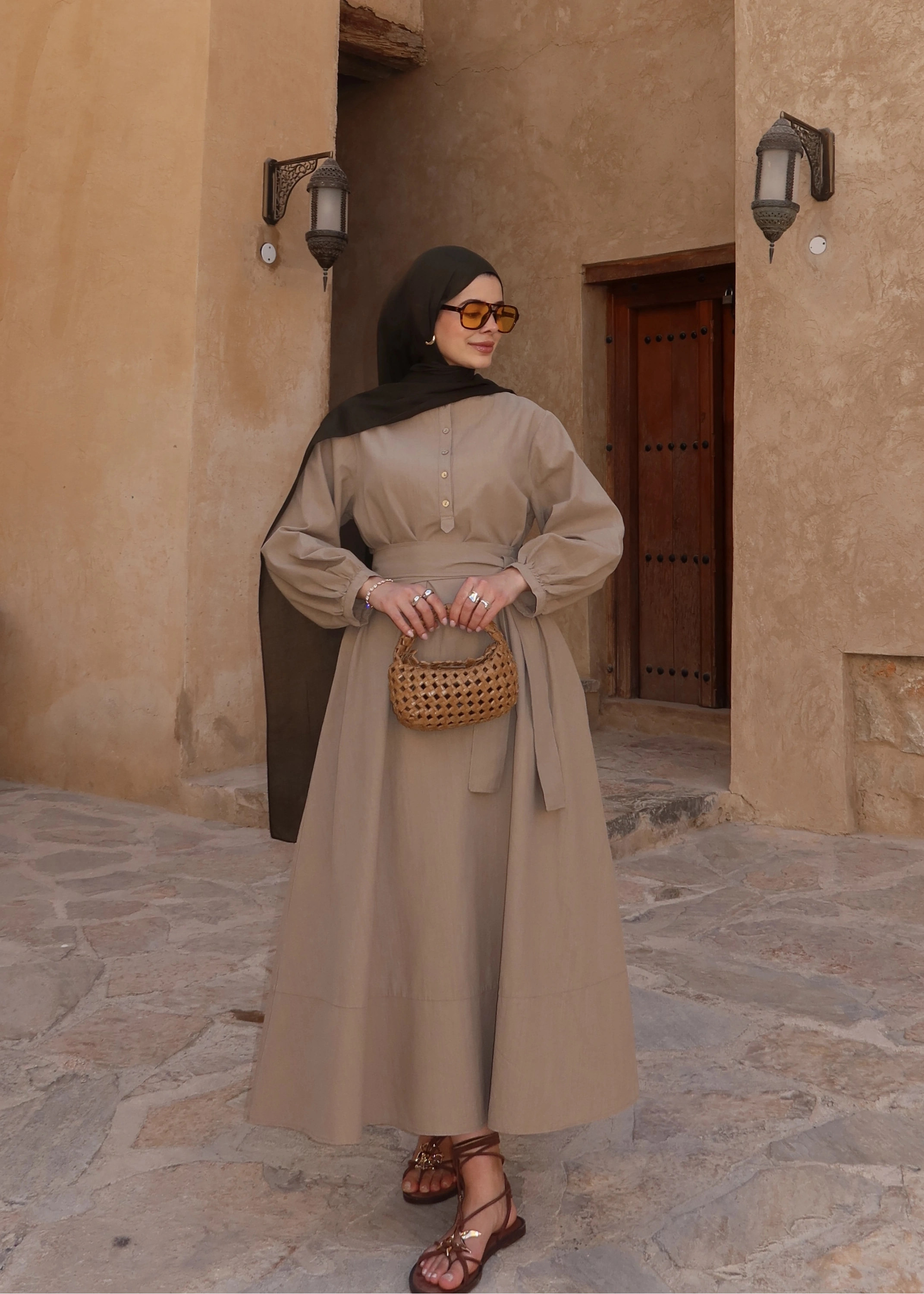 2357 ÖN DÜĞME HAM KETEN ELBİSE VİZON