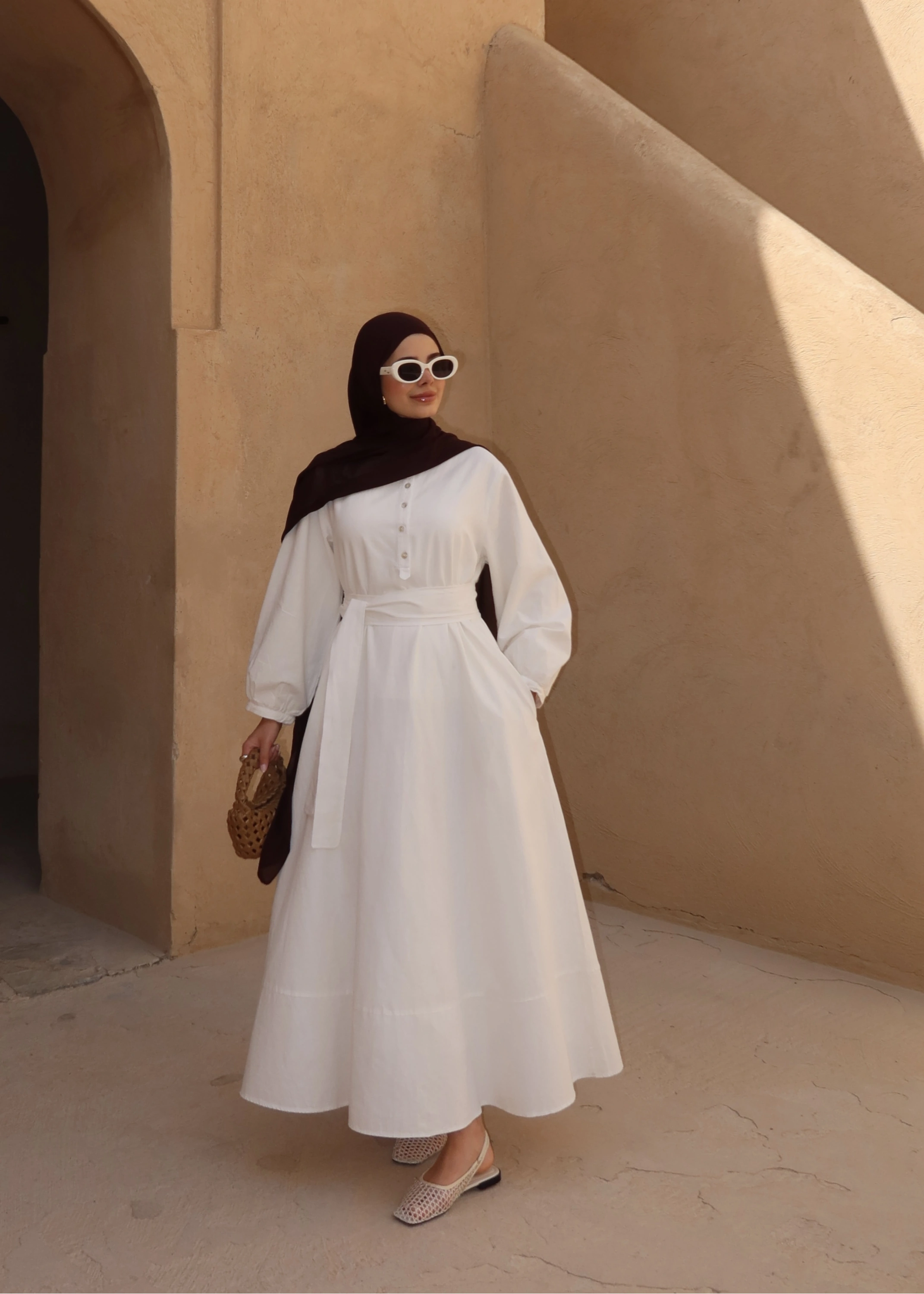 2357 ÖN DÜĞME HAM KETEN ELBİSE beyaz