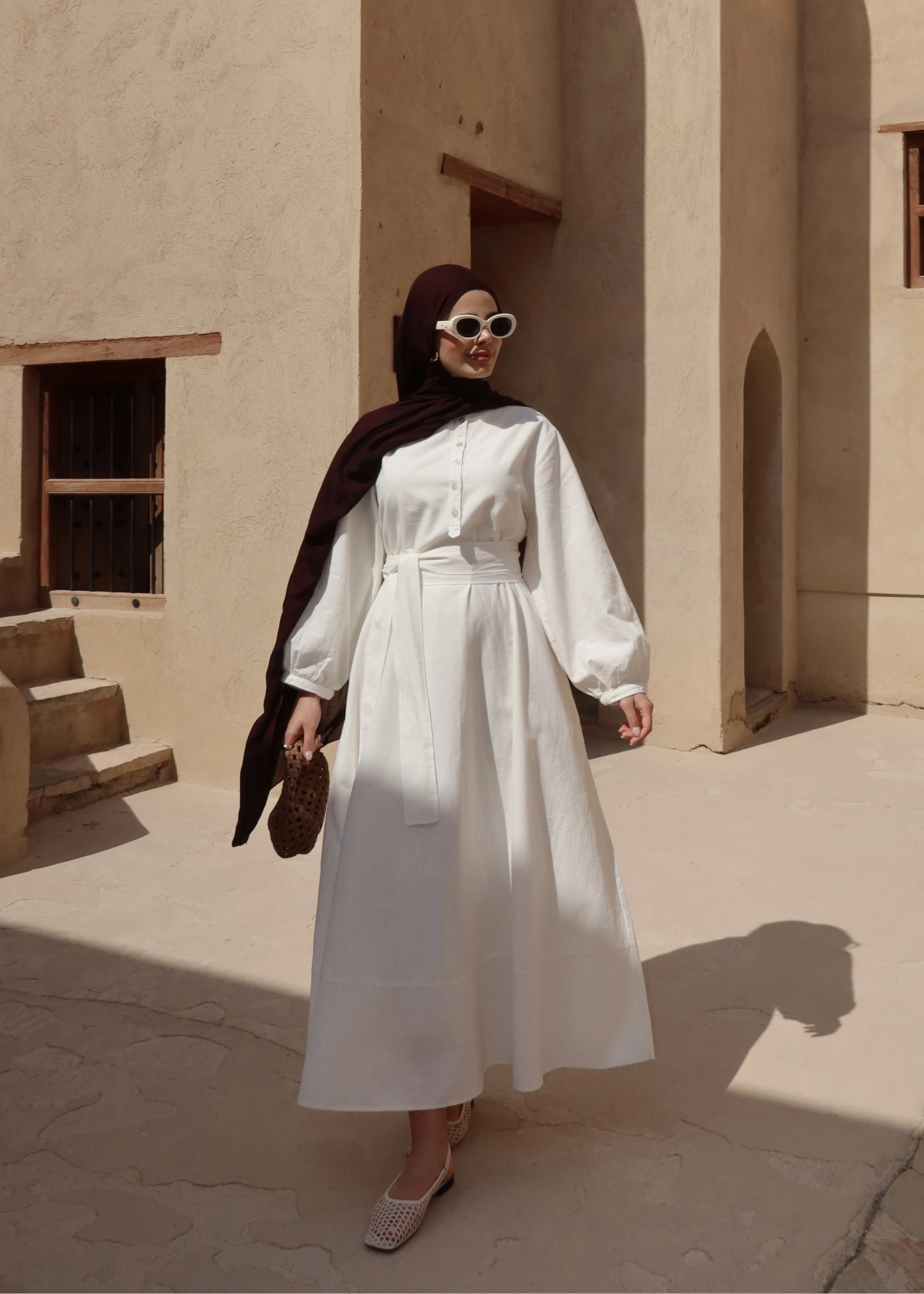 2357 ÖN DÜĞME HAM KETEN ELBİSE beyaz