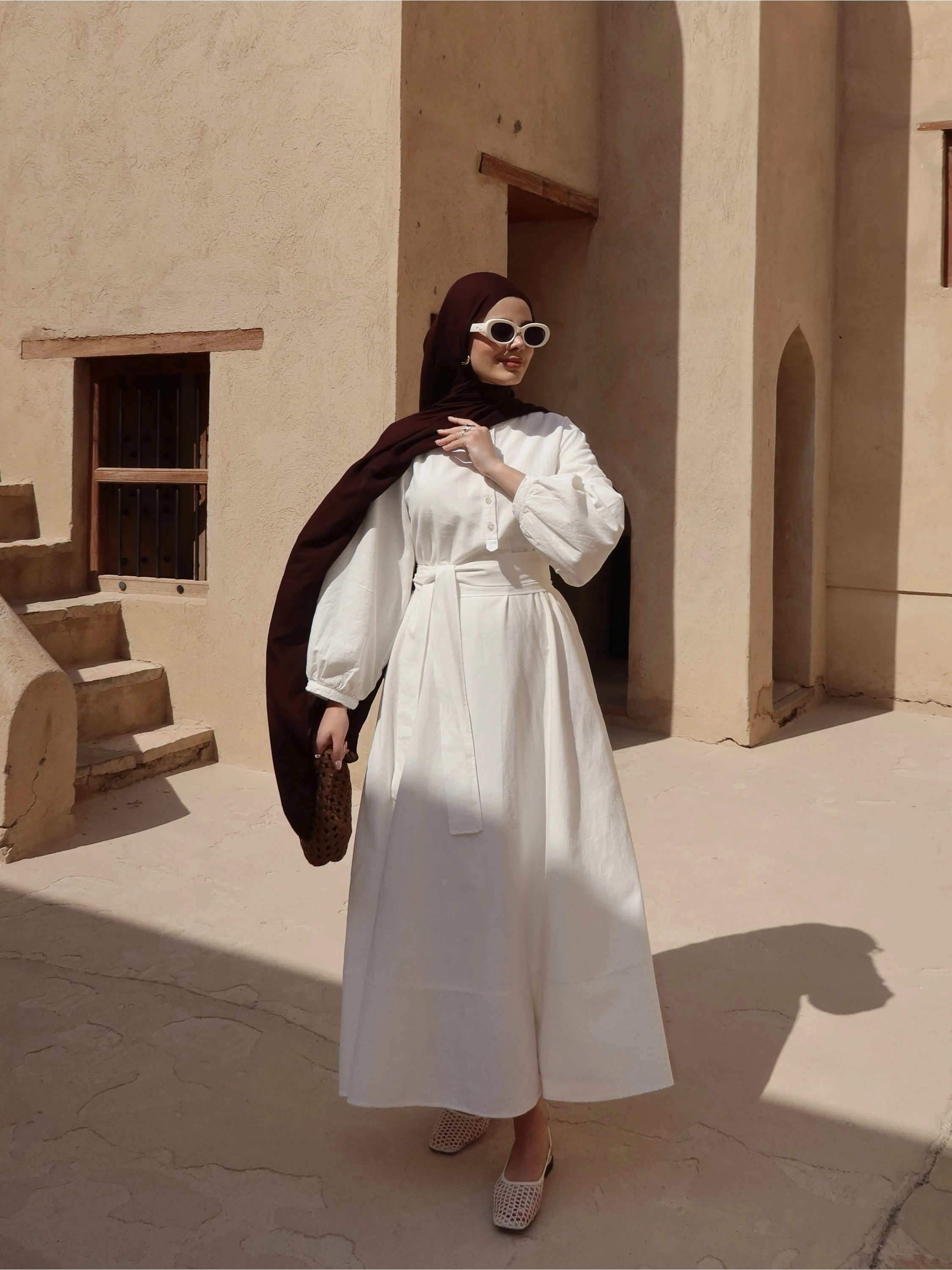 2357 ÖN DÜĞME HAM KETEN ELBİSE beyaz