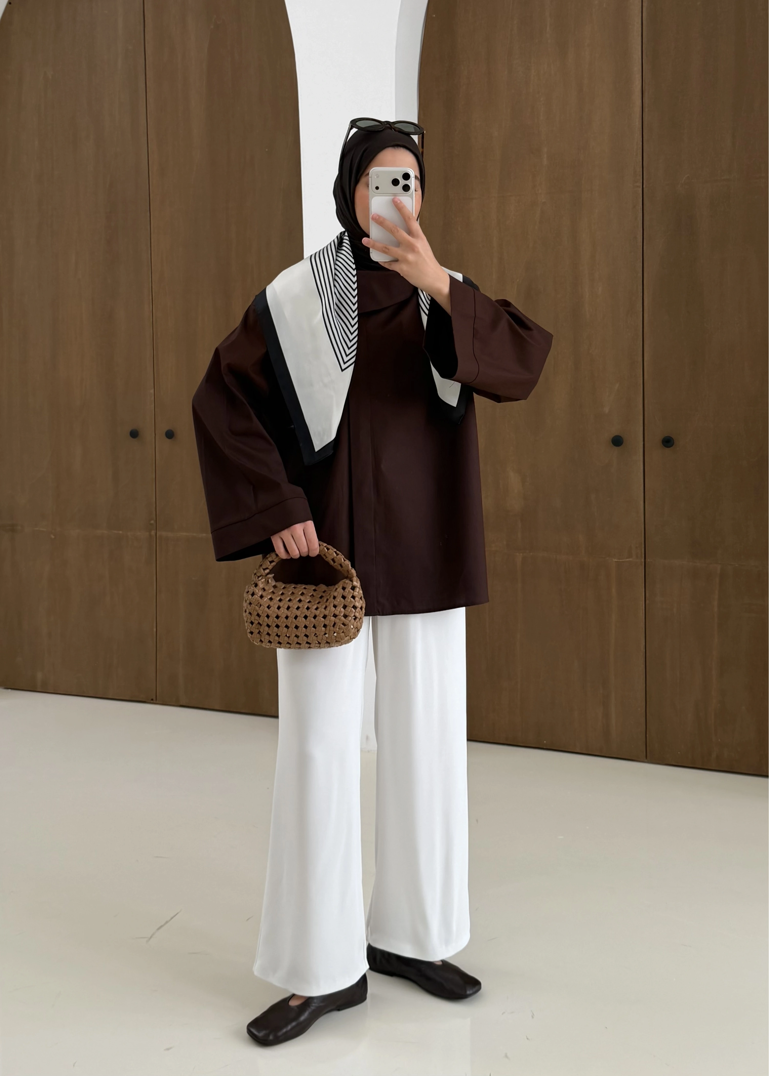 5419 ASİMETRİK YAKA GÖMLEK KAHVE