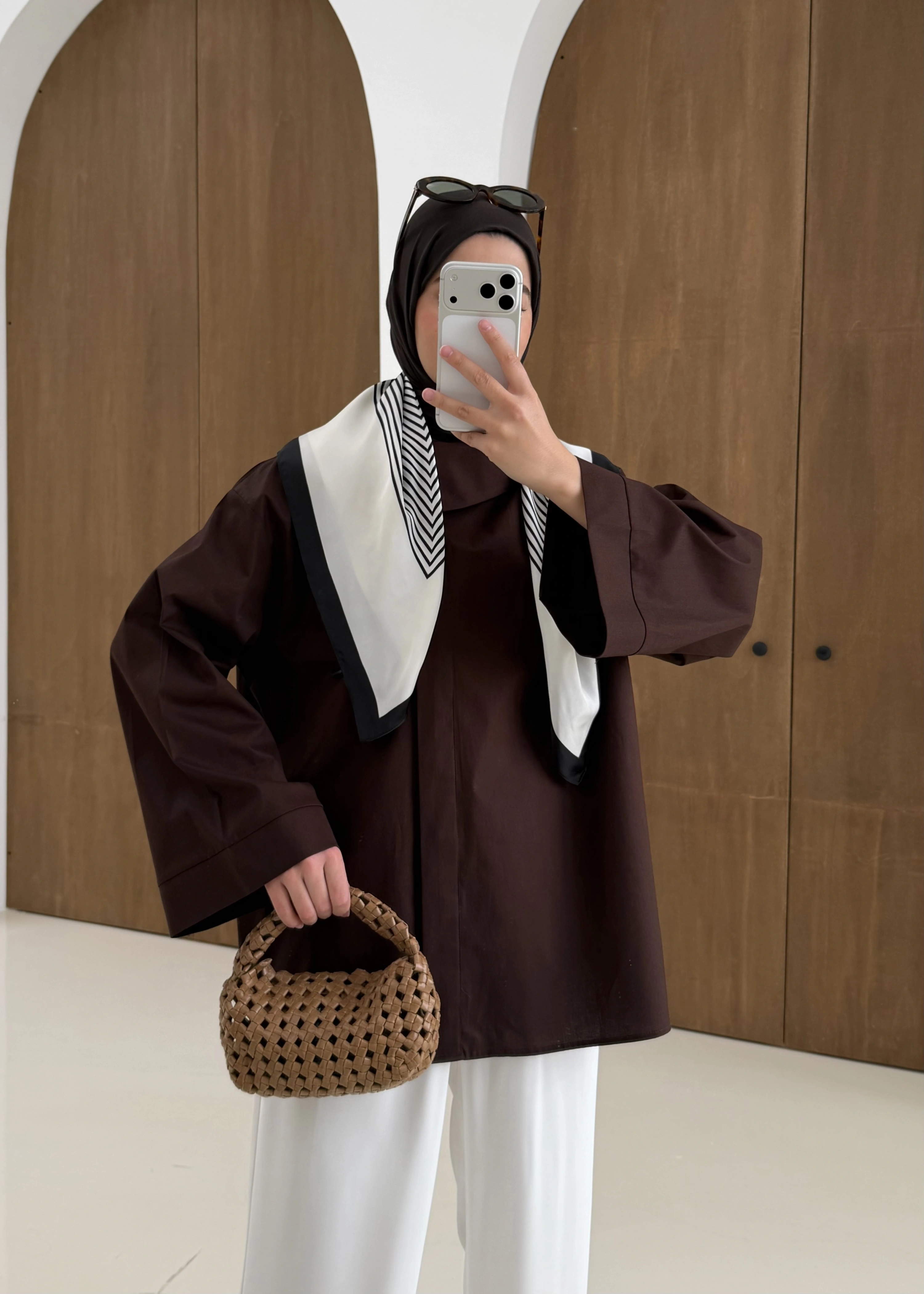 5419 ASİMETRİK YAKA GÖMLEK KAHVE