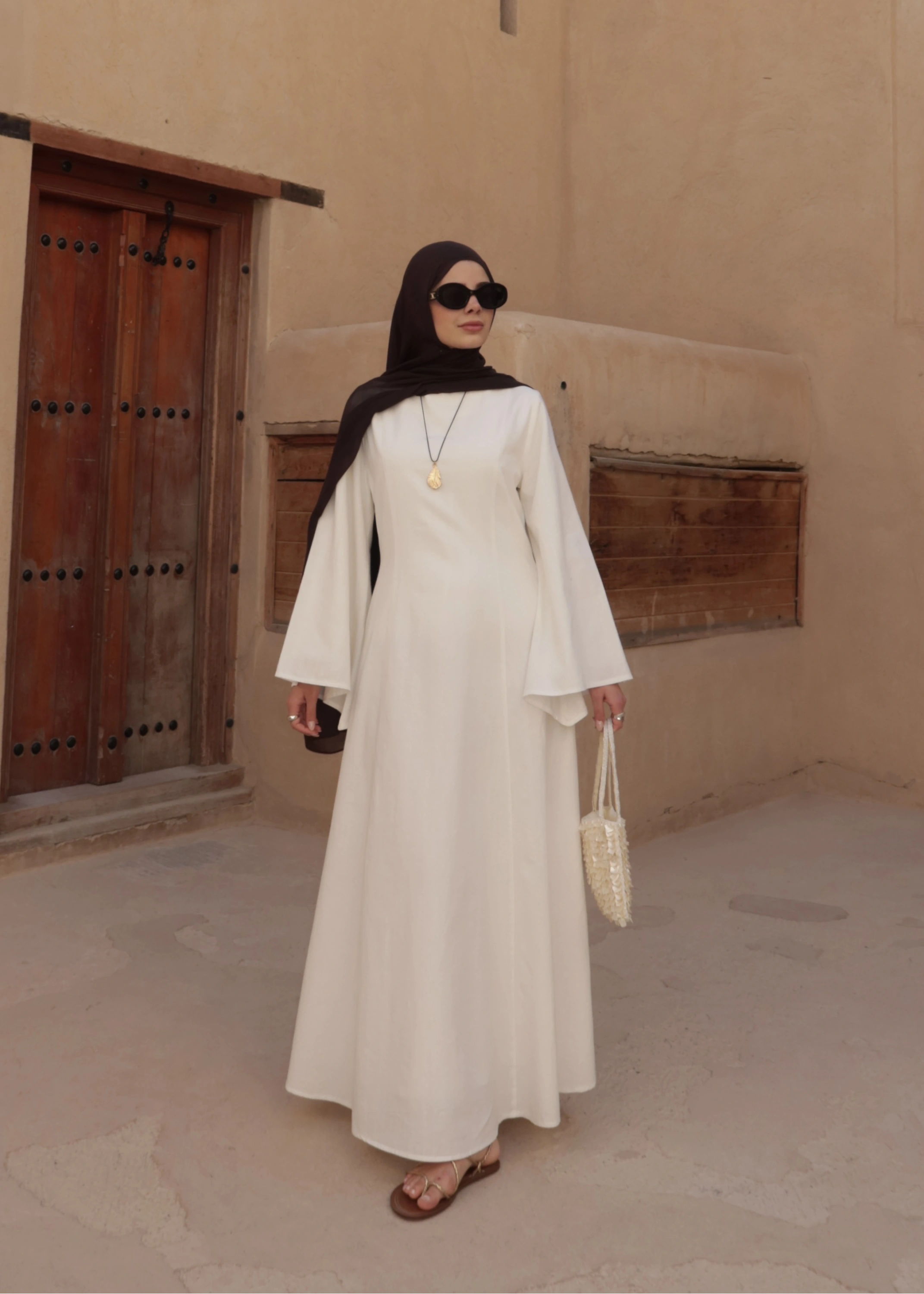 2360 ASİMETRİK GENİŞ KOL ELBİSE beyaz