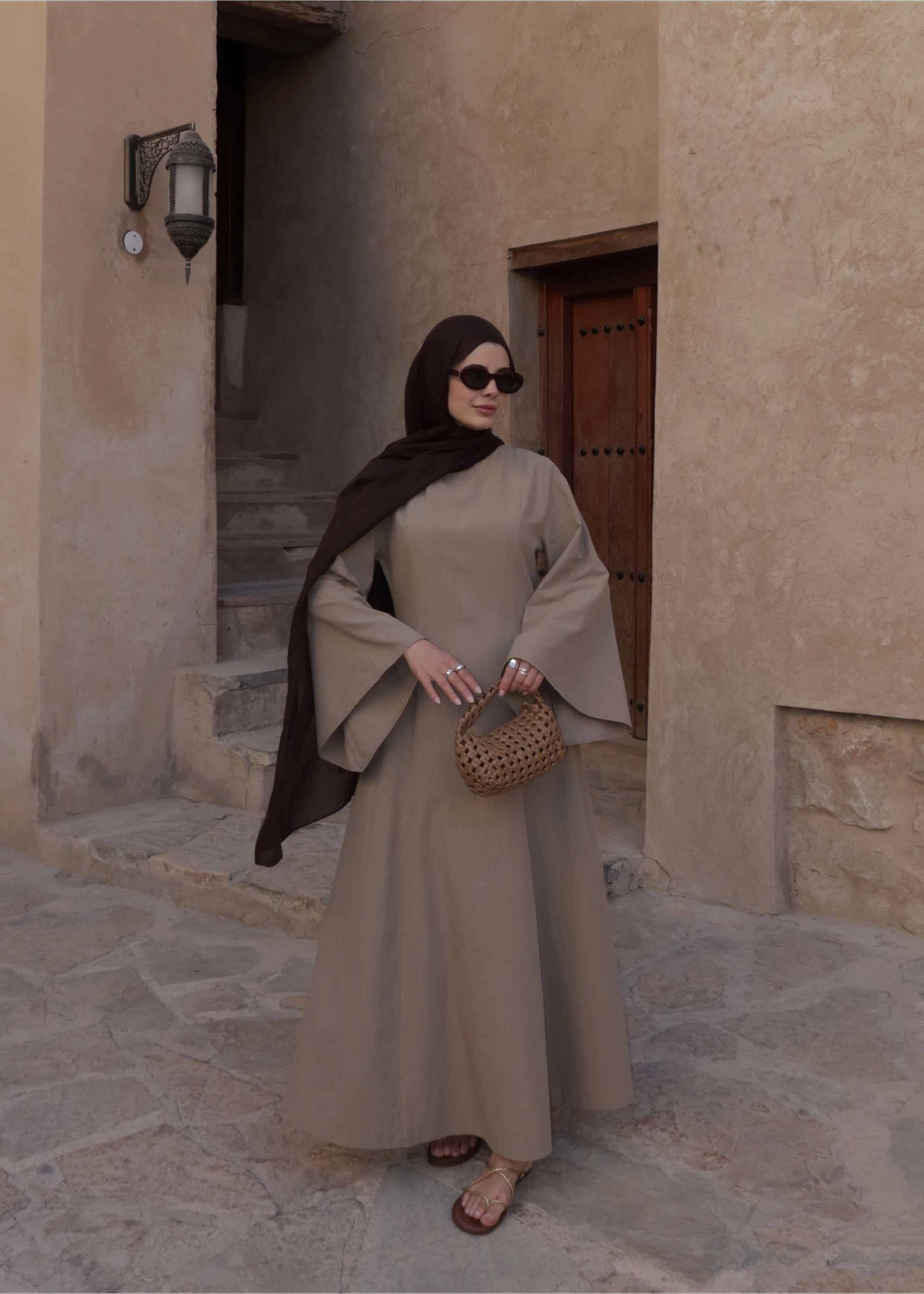 2360 ASİMETRİK GENİŞ KOL ELBİSE vizon