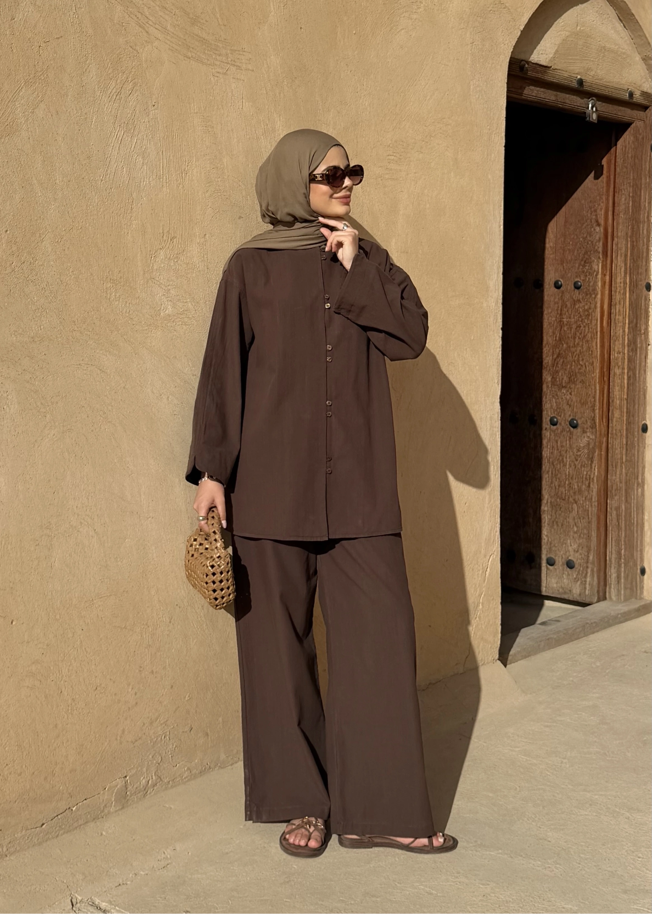 8977 MİNİK DÜĞME KETEN TAKIM kahve