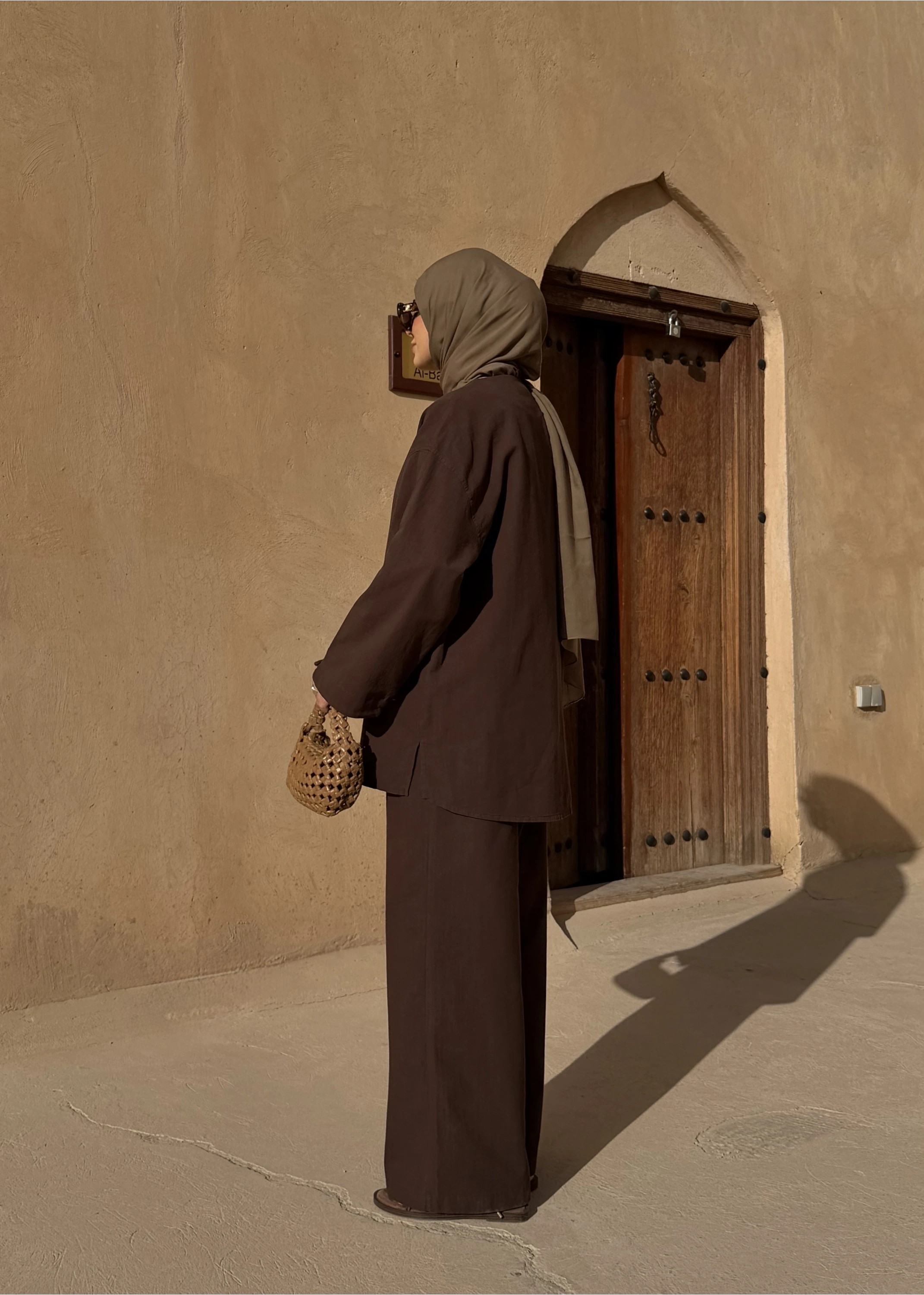 8977 MİNİK DÜĞME KETEN TAKIM kahve