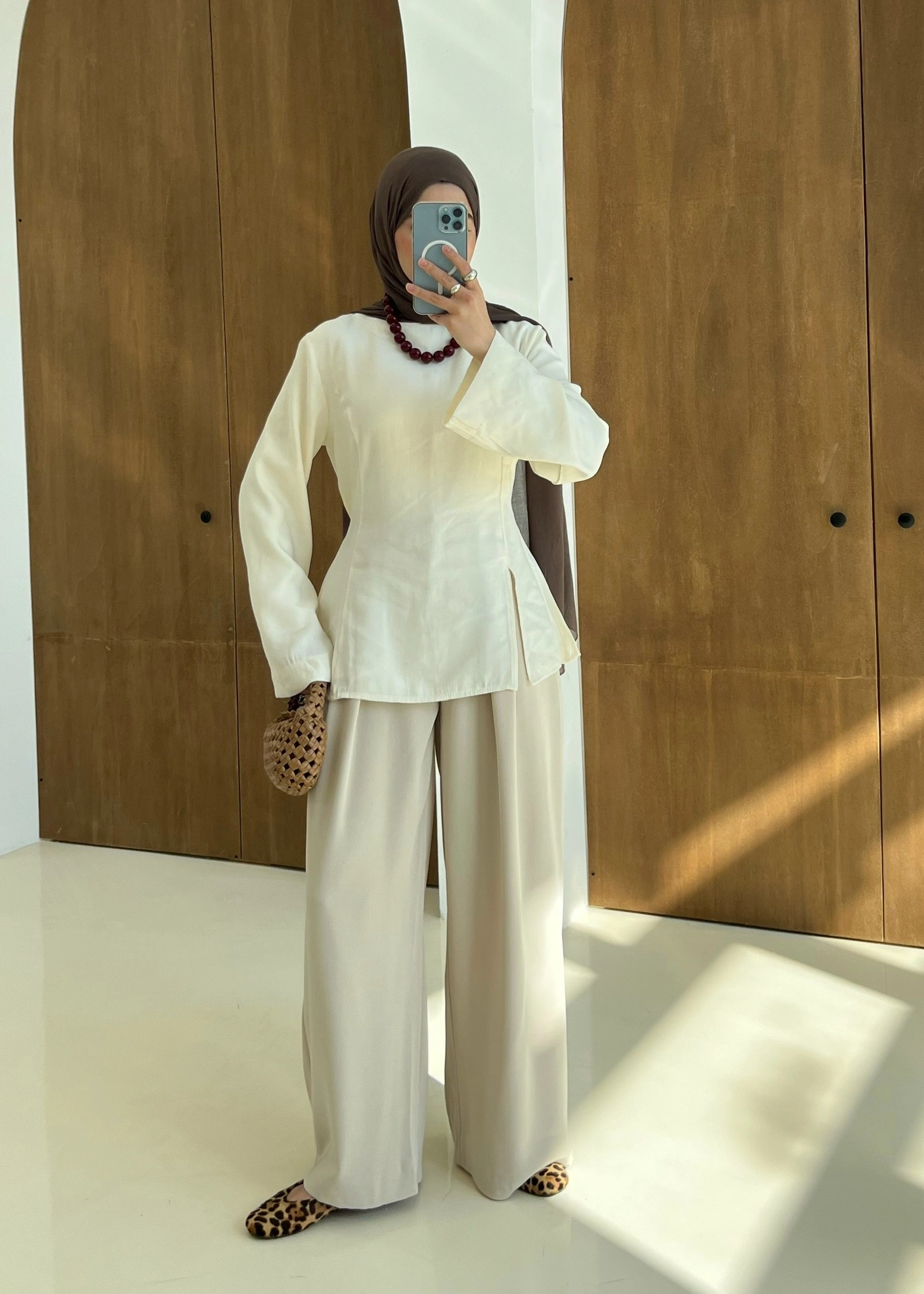 2019 Yırtmaçlı bluz vanilya