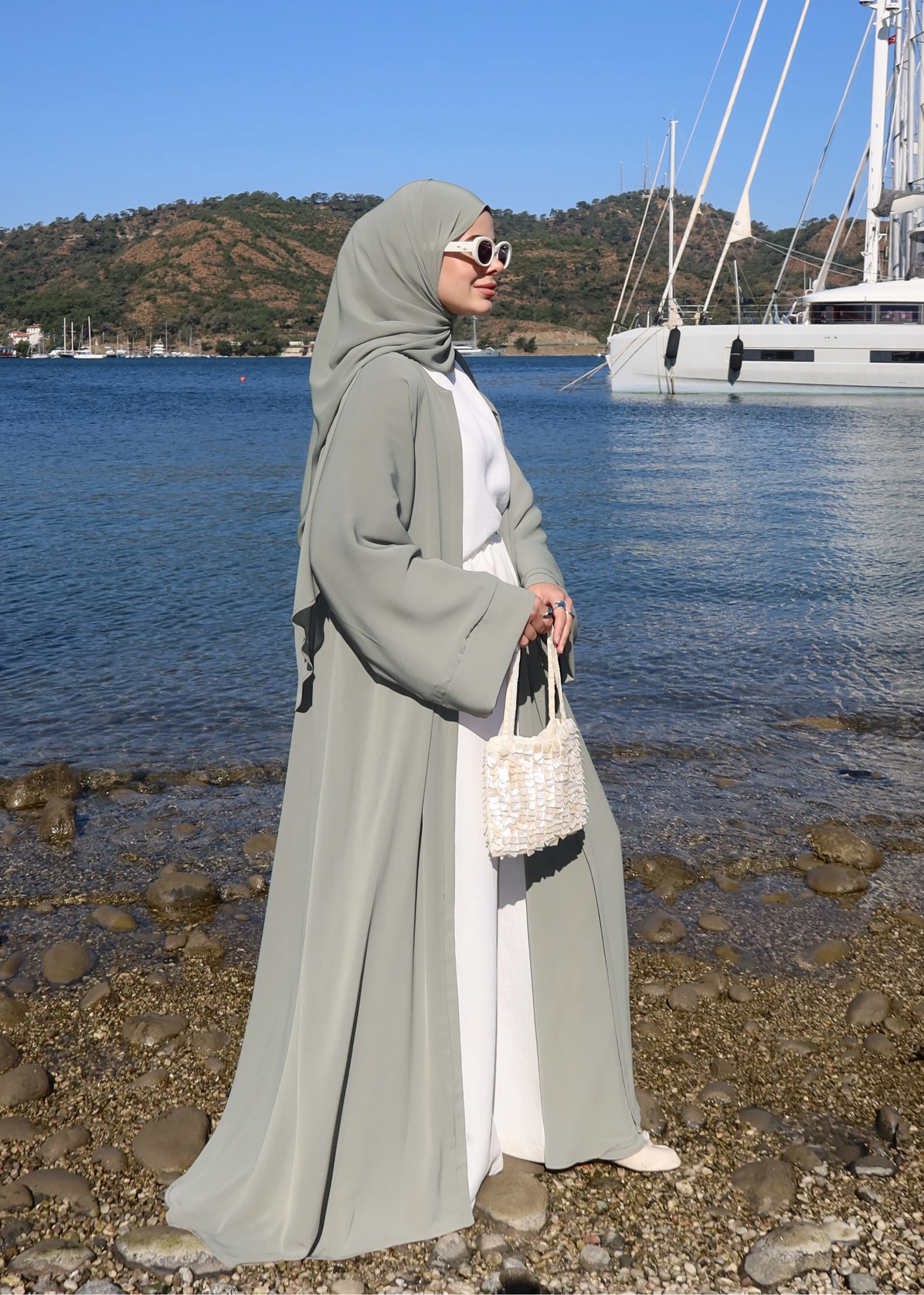 001 DÜĞMELİ şalı ŞİFON ABAYA mint