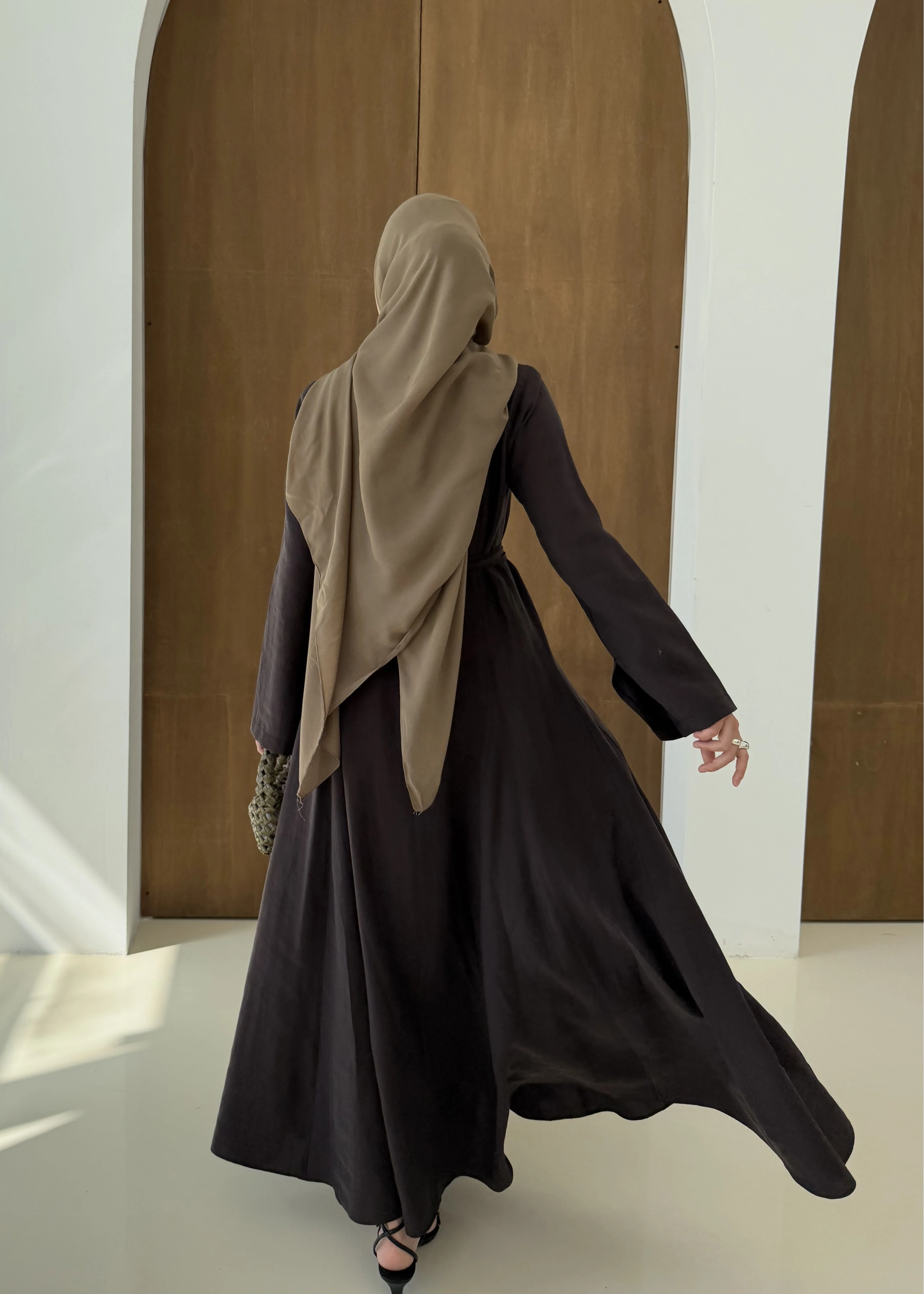 7131 QPİLELİ ELBİSE KAHVE