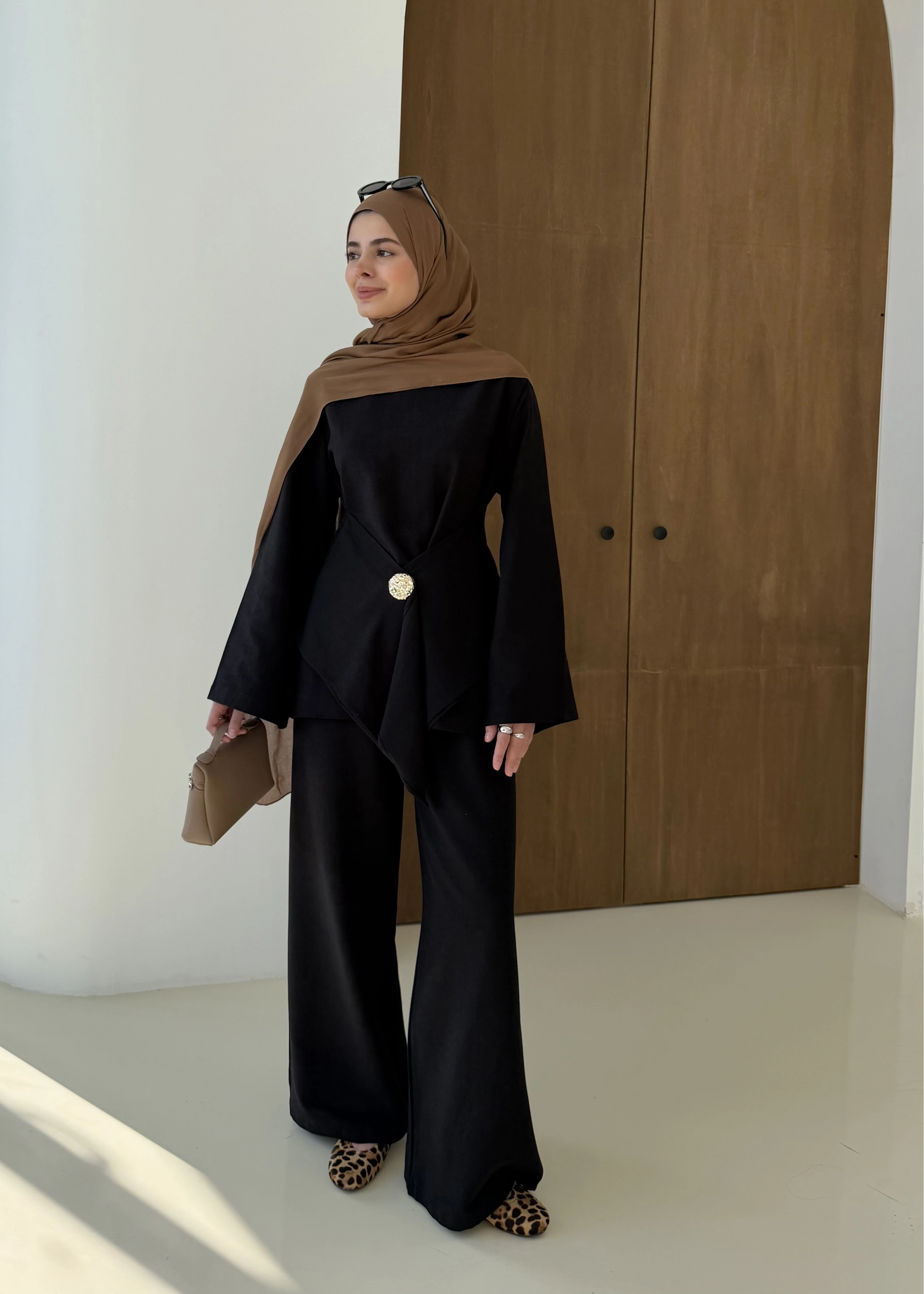 6020 KETEN BROŞ TAKIM SİYAH