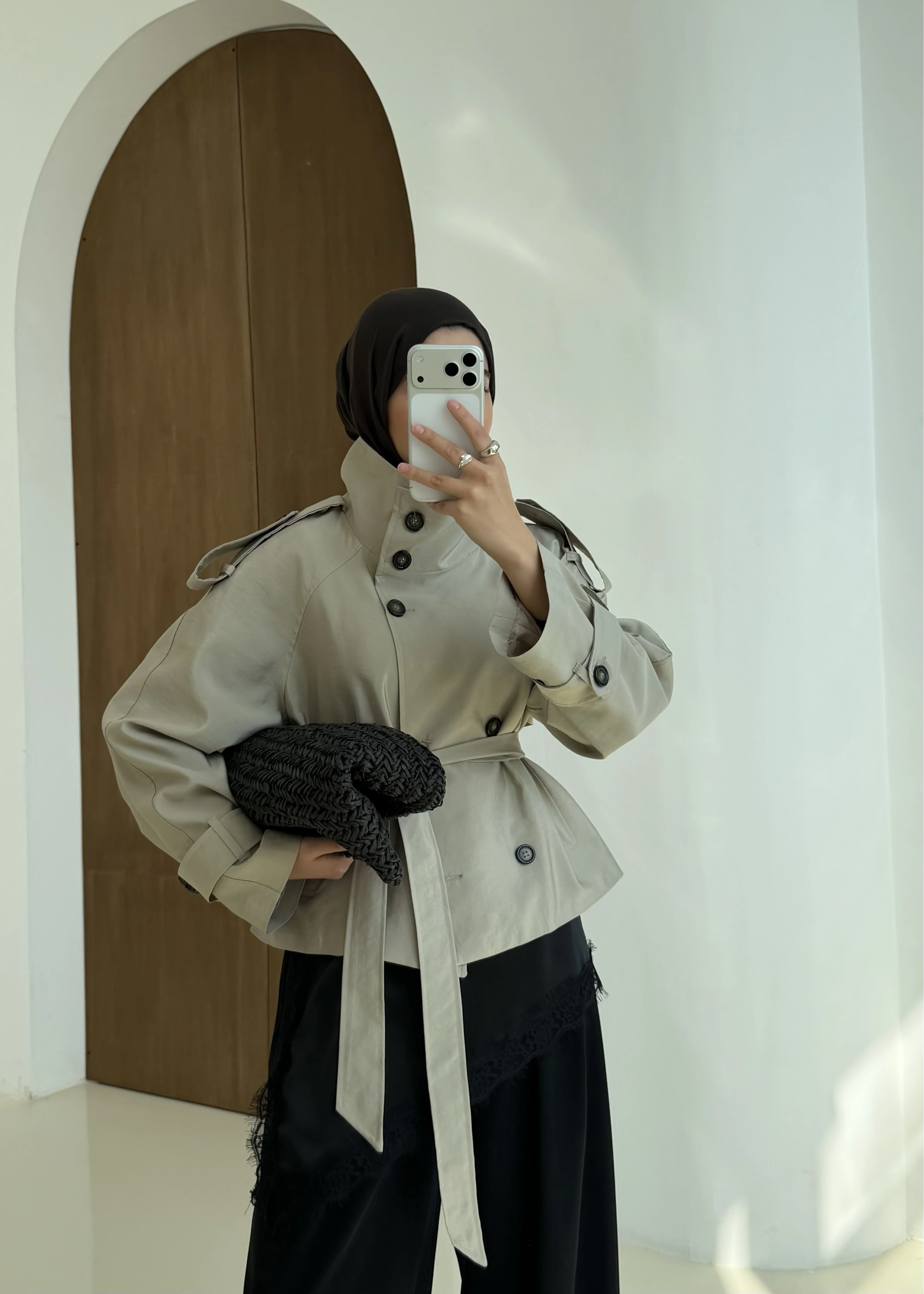 004 DİK YAKA KISA KUŞAKLI TRENÇKOT TAŞ