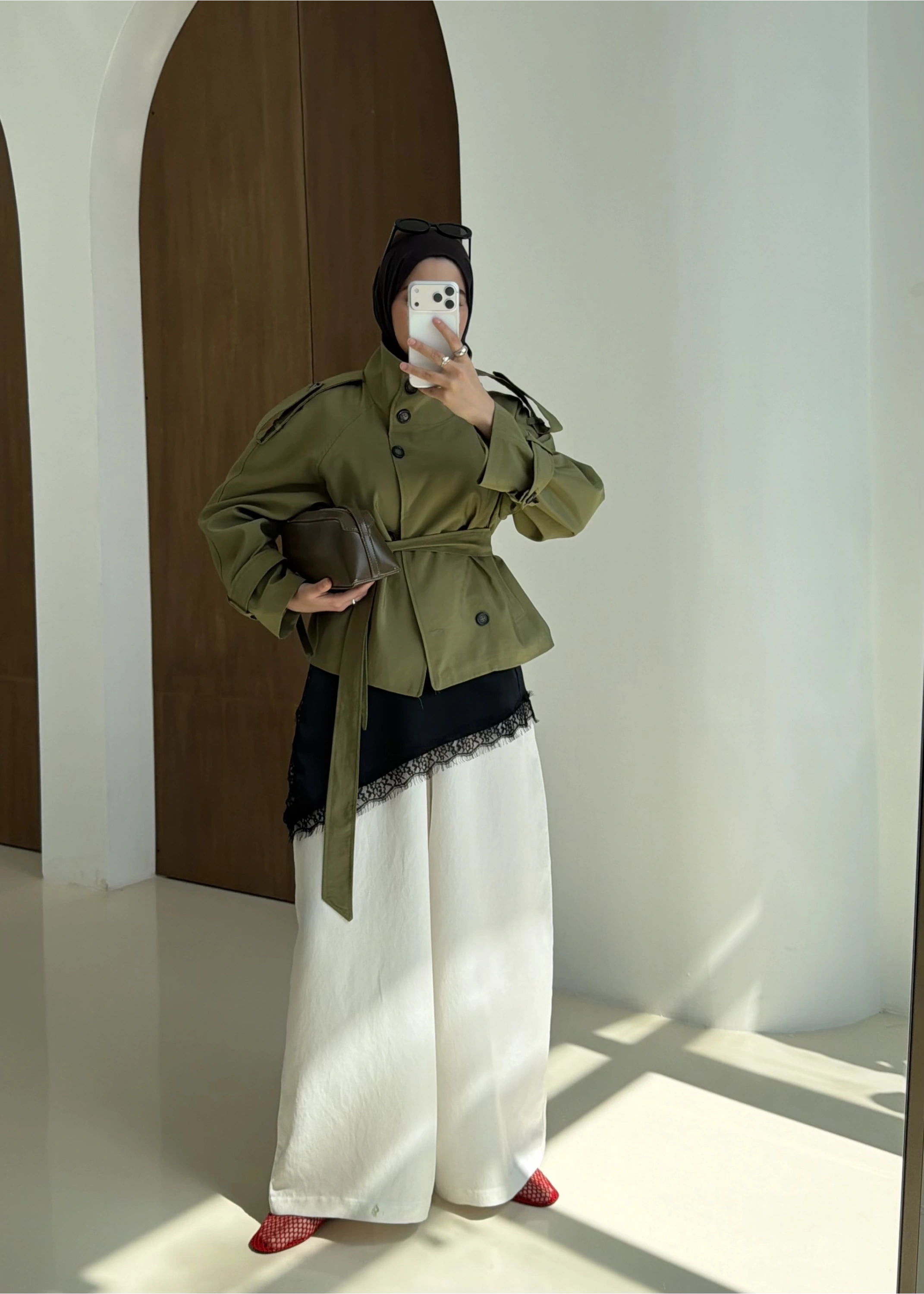 004 DİK YAKA KISA KUŞAKLI TRENÇKOT YEŞİL