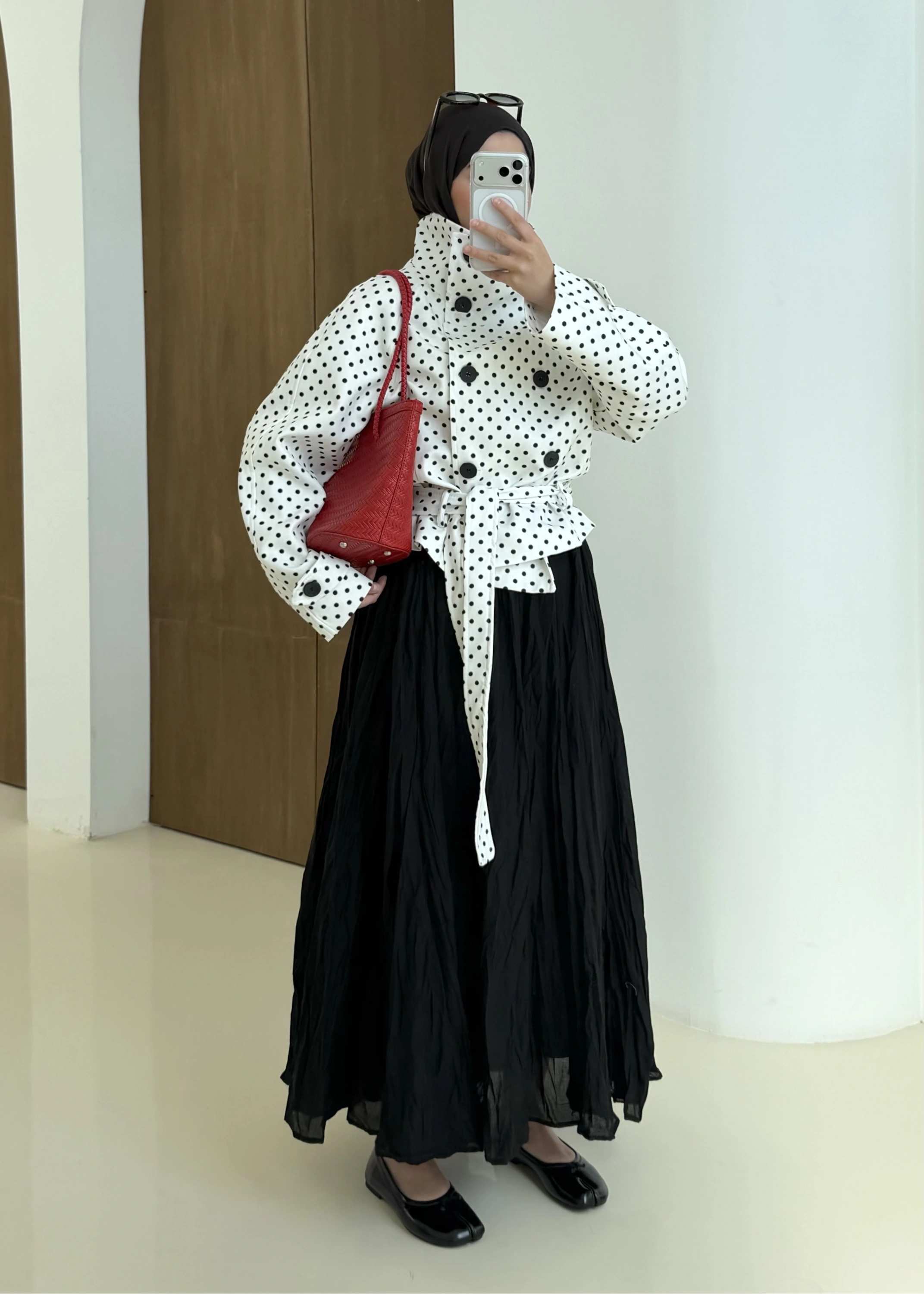 503357 PUANTİYE DİK YAKA TRENC