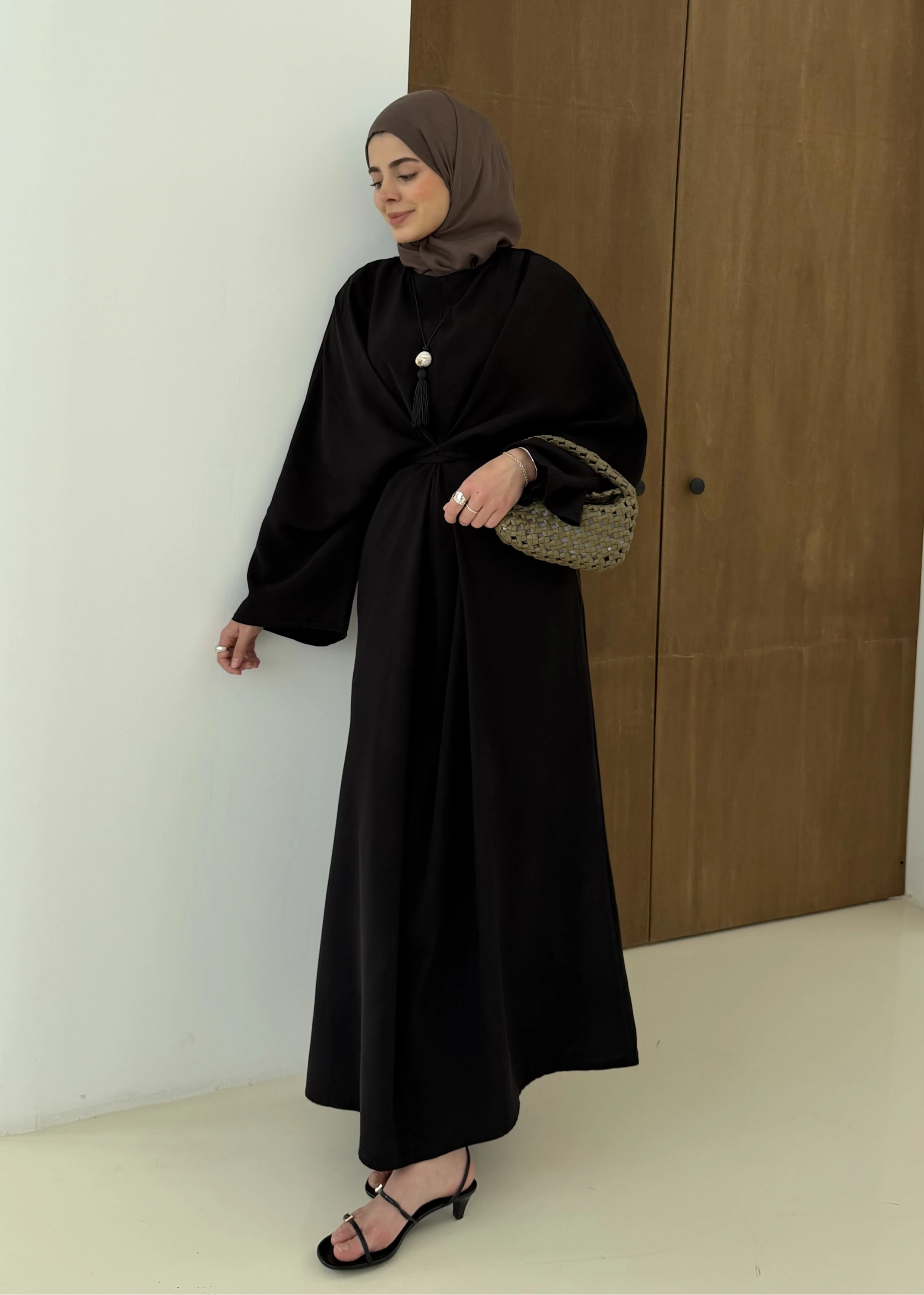 CH YANDAN BAĞLAMALI ZARİF ELBİSE siyah