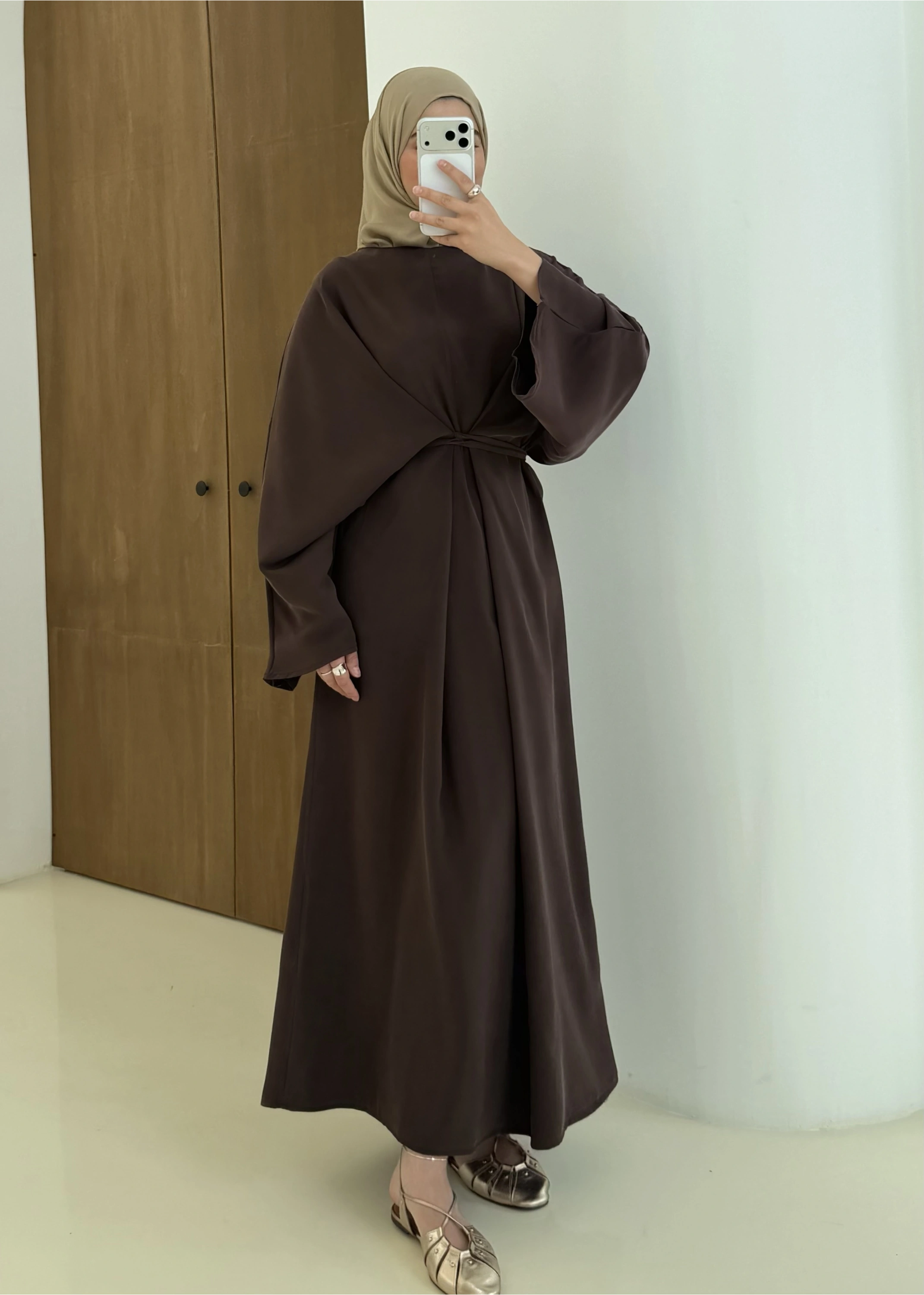 CH YANDAN BAĞLAMALI ZARİF ELBİSE kahve