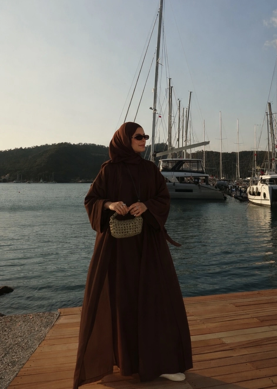 1002 DÖKÜMLÜ TENSEL ABAYA kahve