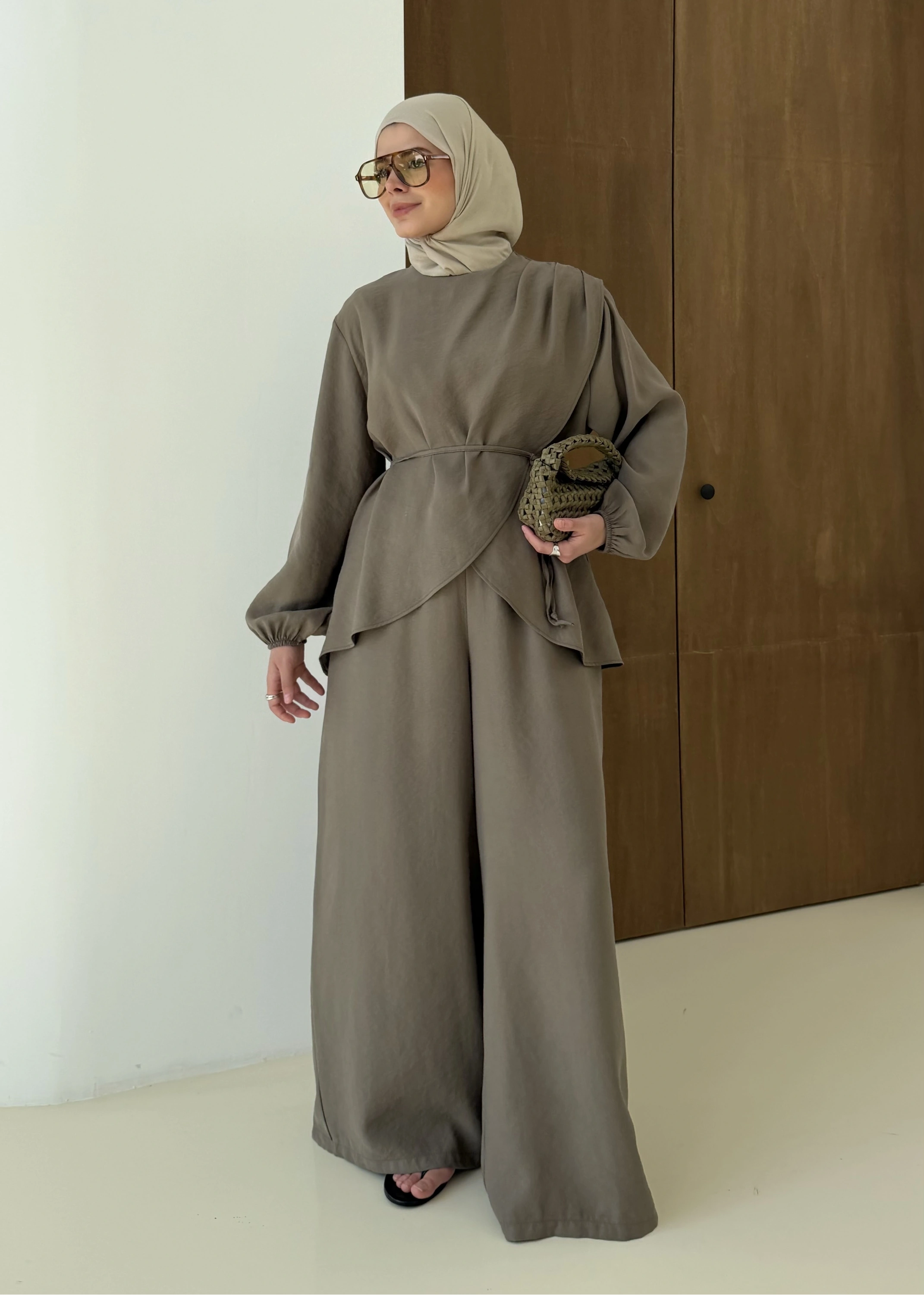 9118 ÇAPRAZ KAPAMALI TAKIM HAKİ