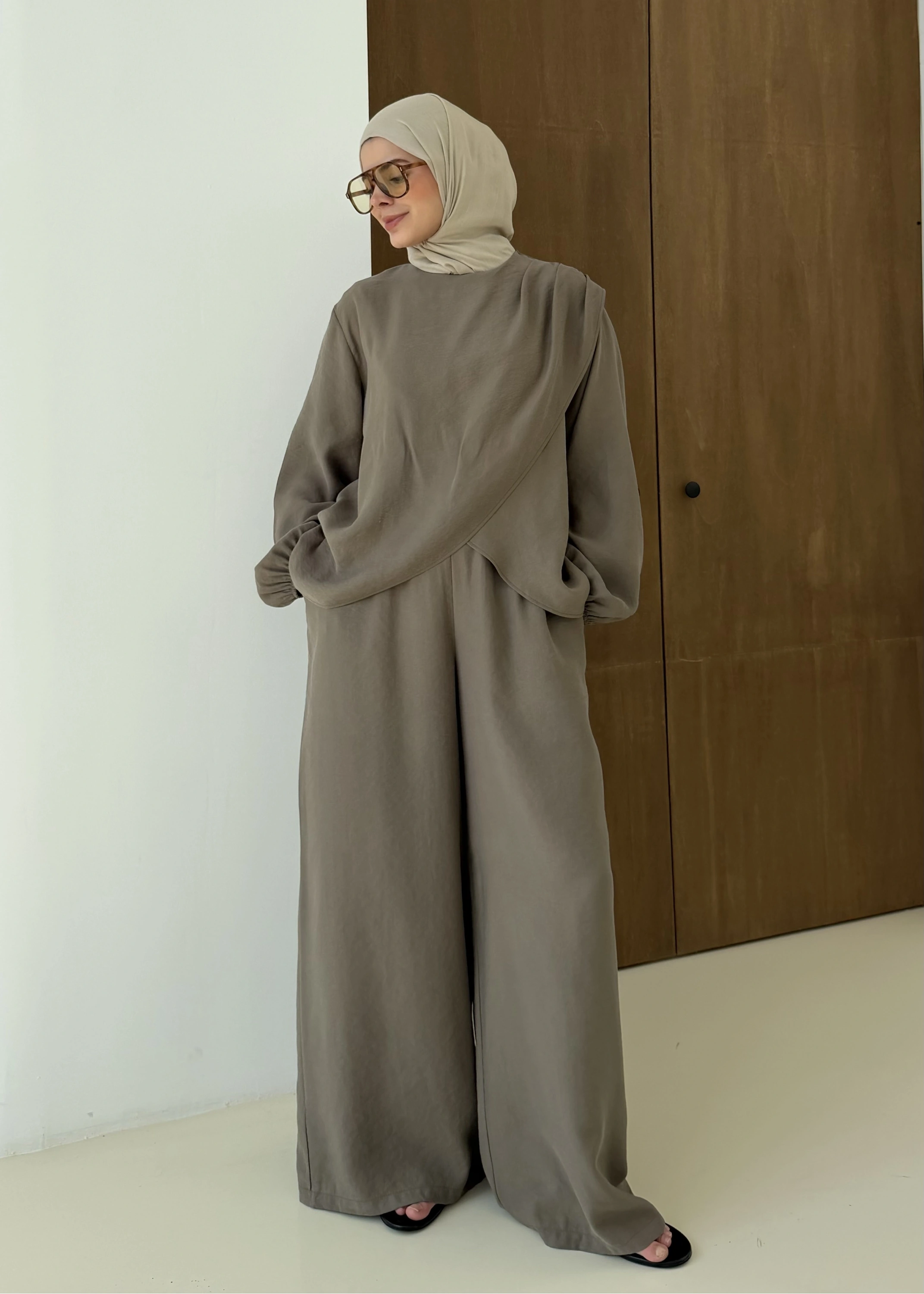 9118 ÇAPRAZ KAPAMALI TAKIM HAKİ