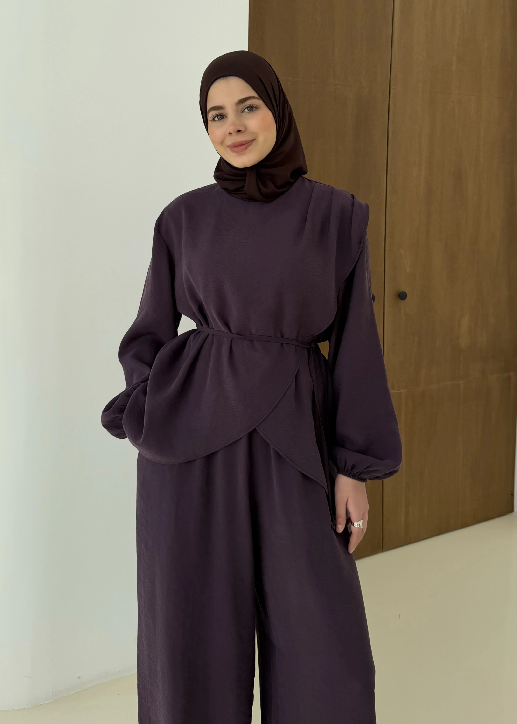 9118 ÇAPRAZ KAPAMALI TAKIM MÜRDÜM