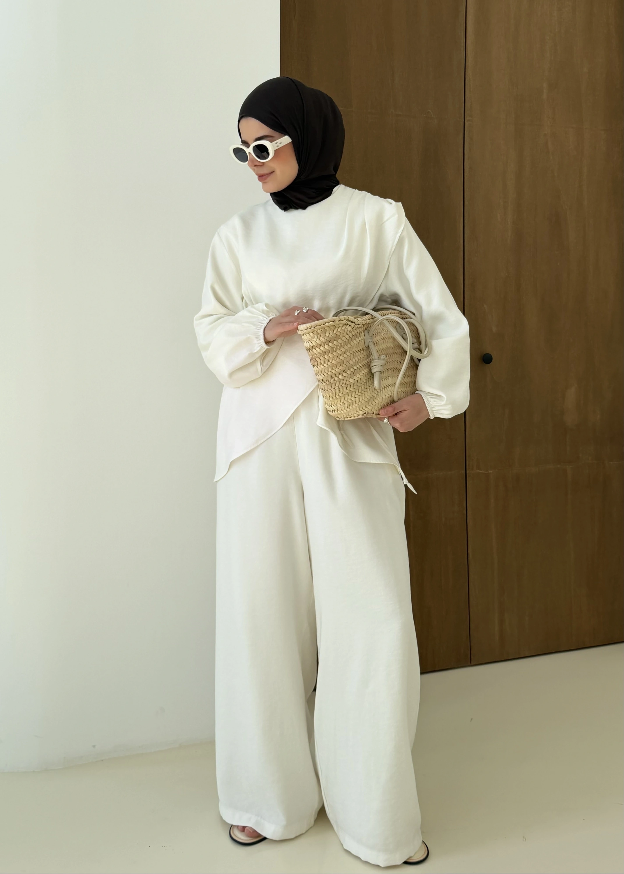 9118 ÇAPRAZ KAPAMALI TAKIM EKRU