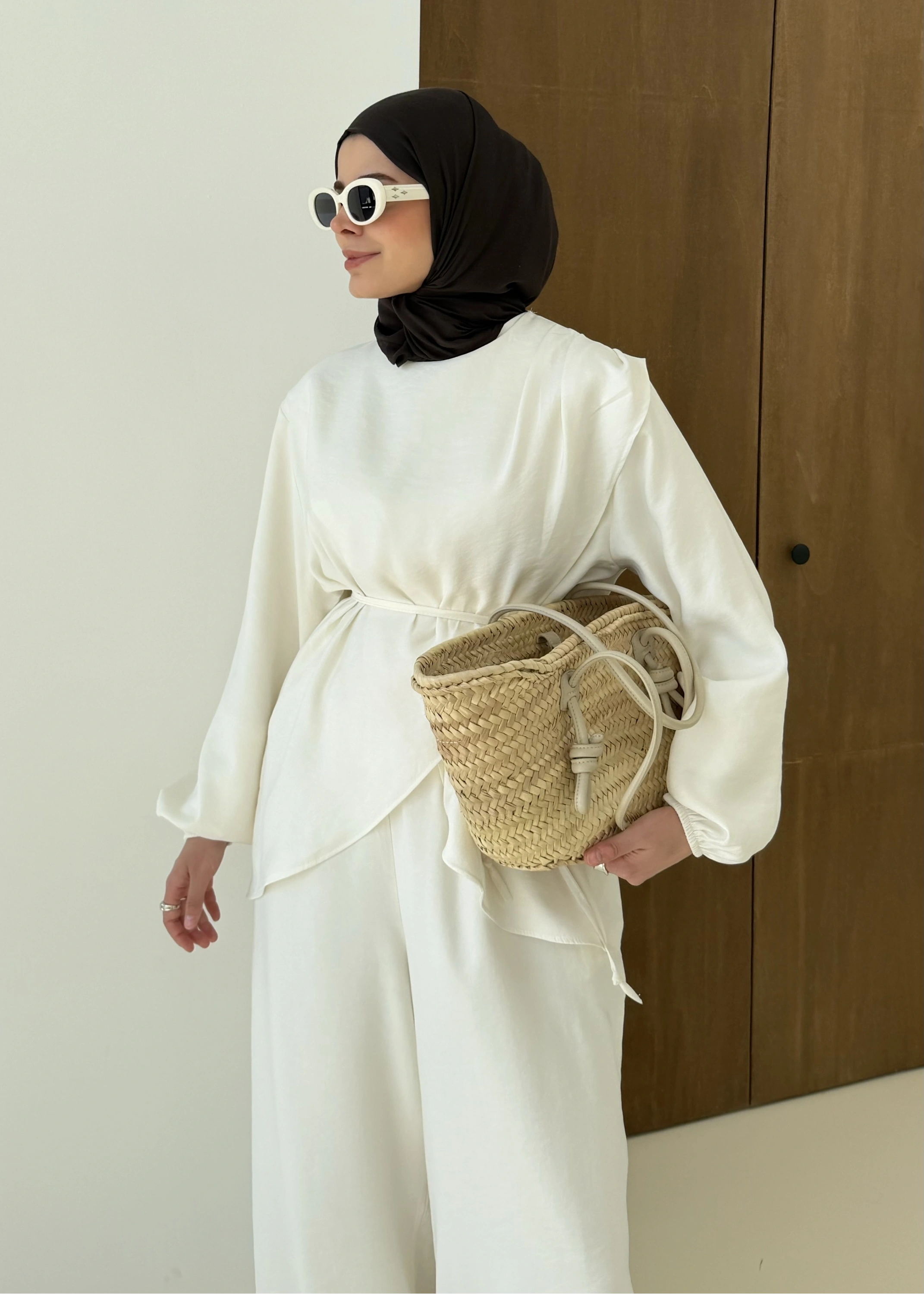 9118 ÇAPRAZ KAPAMALI TAKIM EKRU