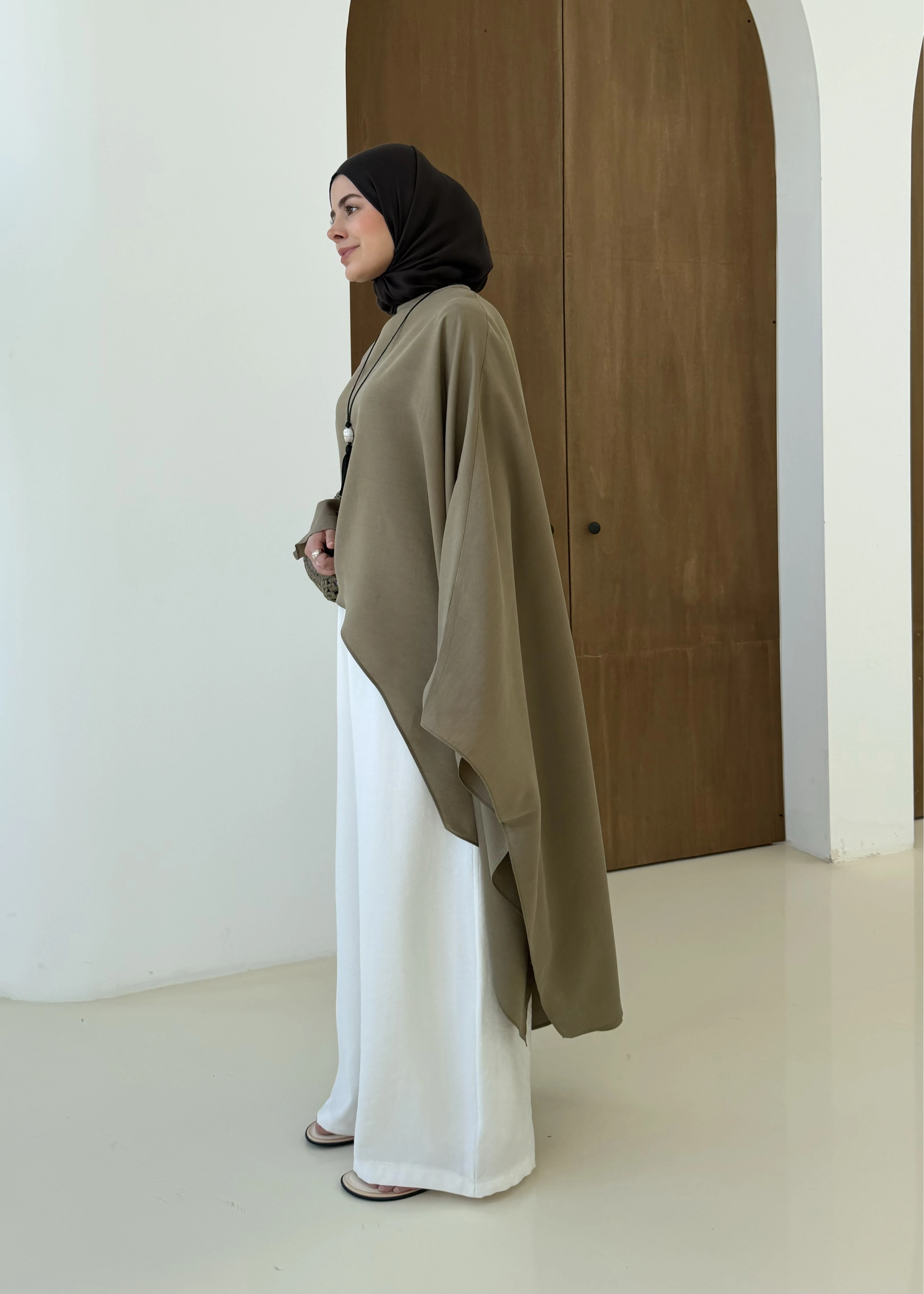 7147 ARABİK ASİMETRİK ÜST ZEYTİN