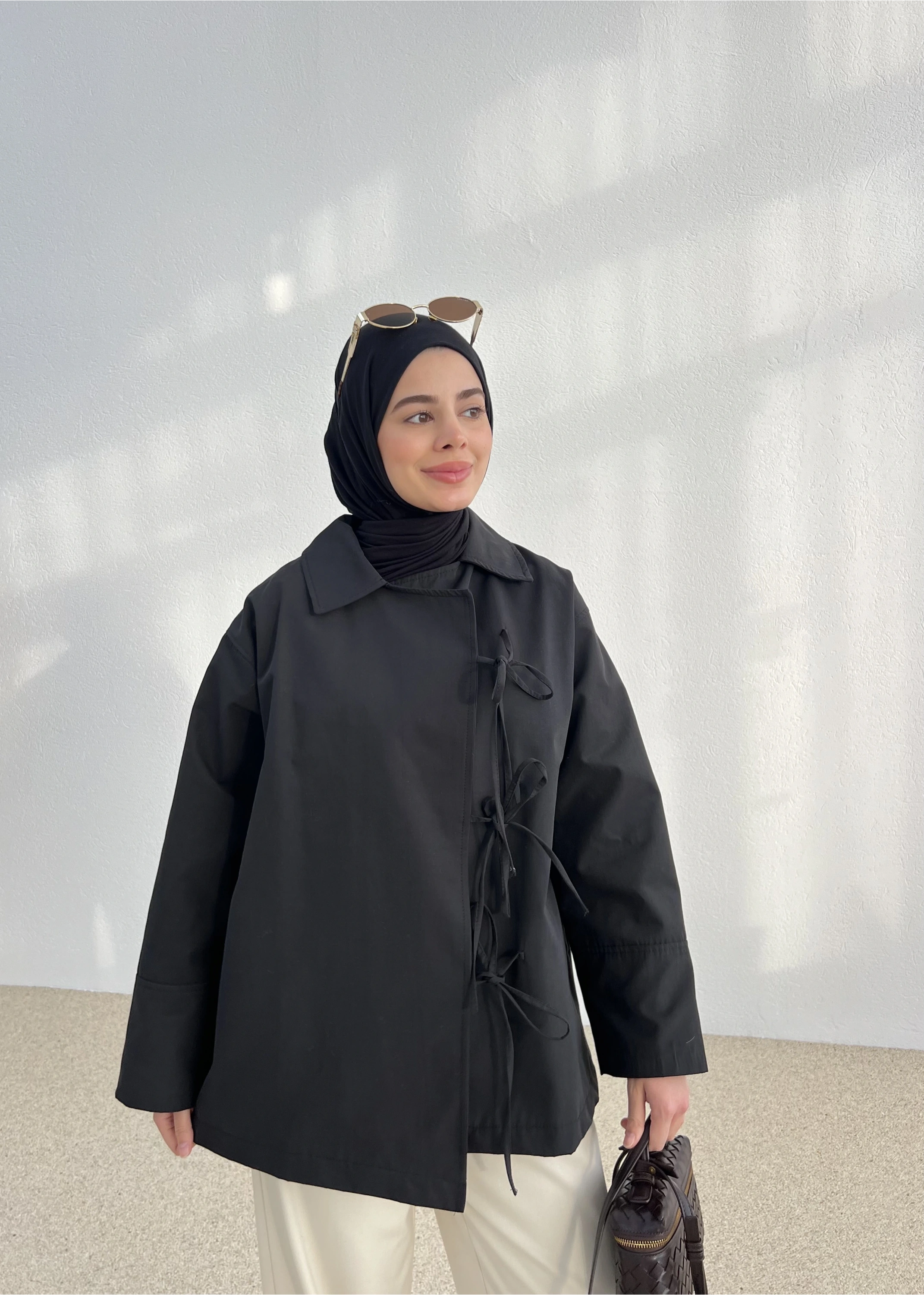 BAĞLAMA TRENÇKOT SİYAH