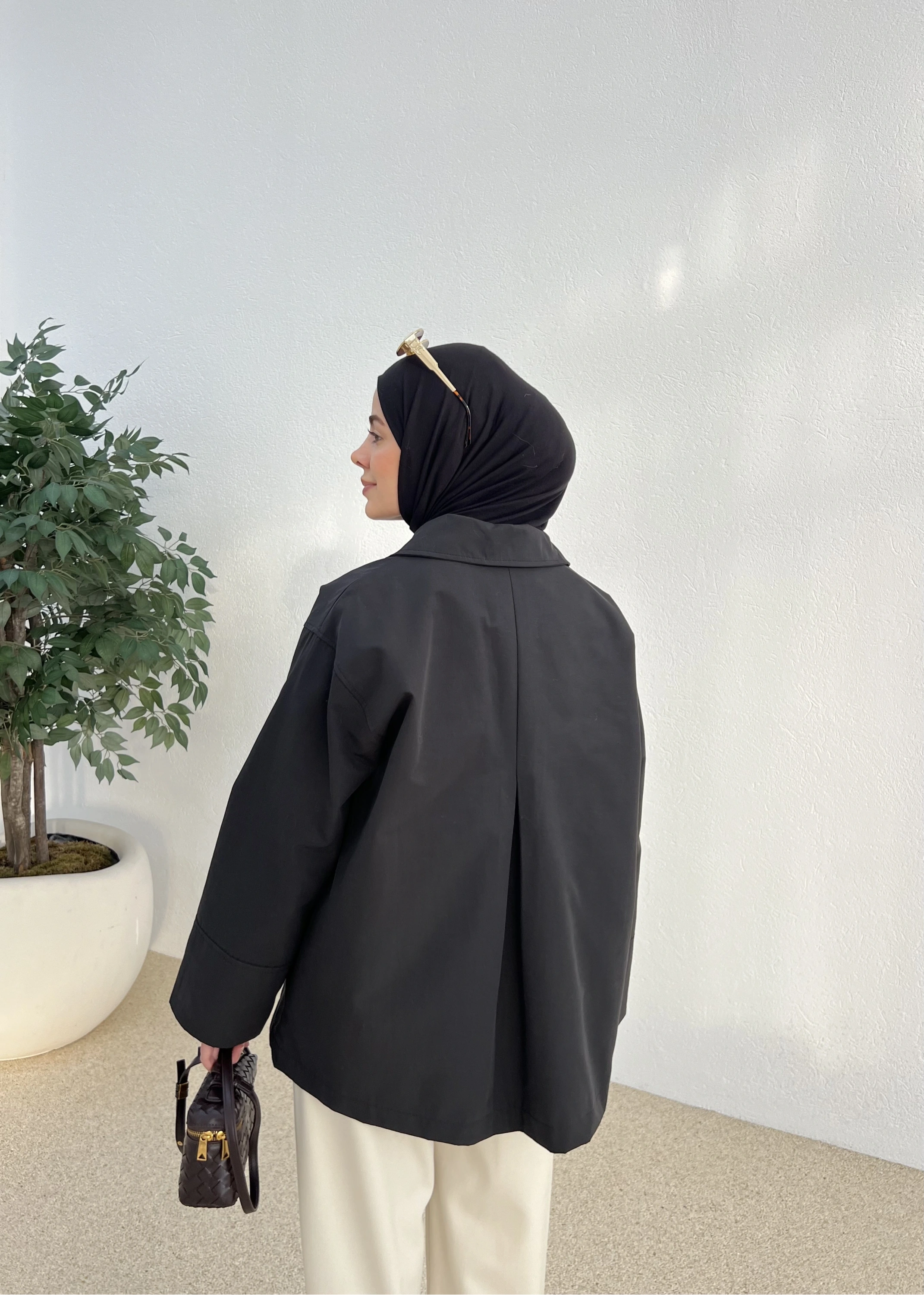 BAĞLAMA TRENÇKOT SİYAH