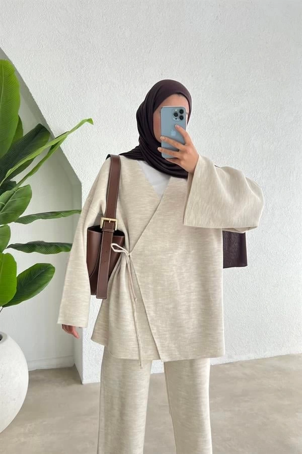 BAĞLAMALI LÜX KALİTE TRİKO TAKIM