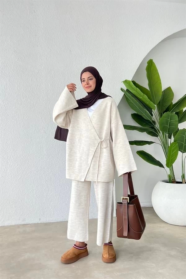 BAĞLAMALI LÜX KALİTE TRİKO TAKIM