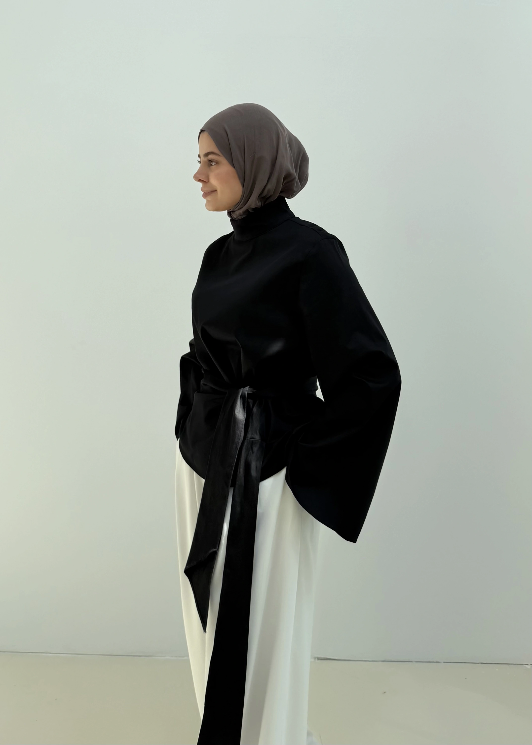 7192 BEL BAĞLAMALI BLUZ SİYAH