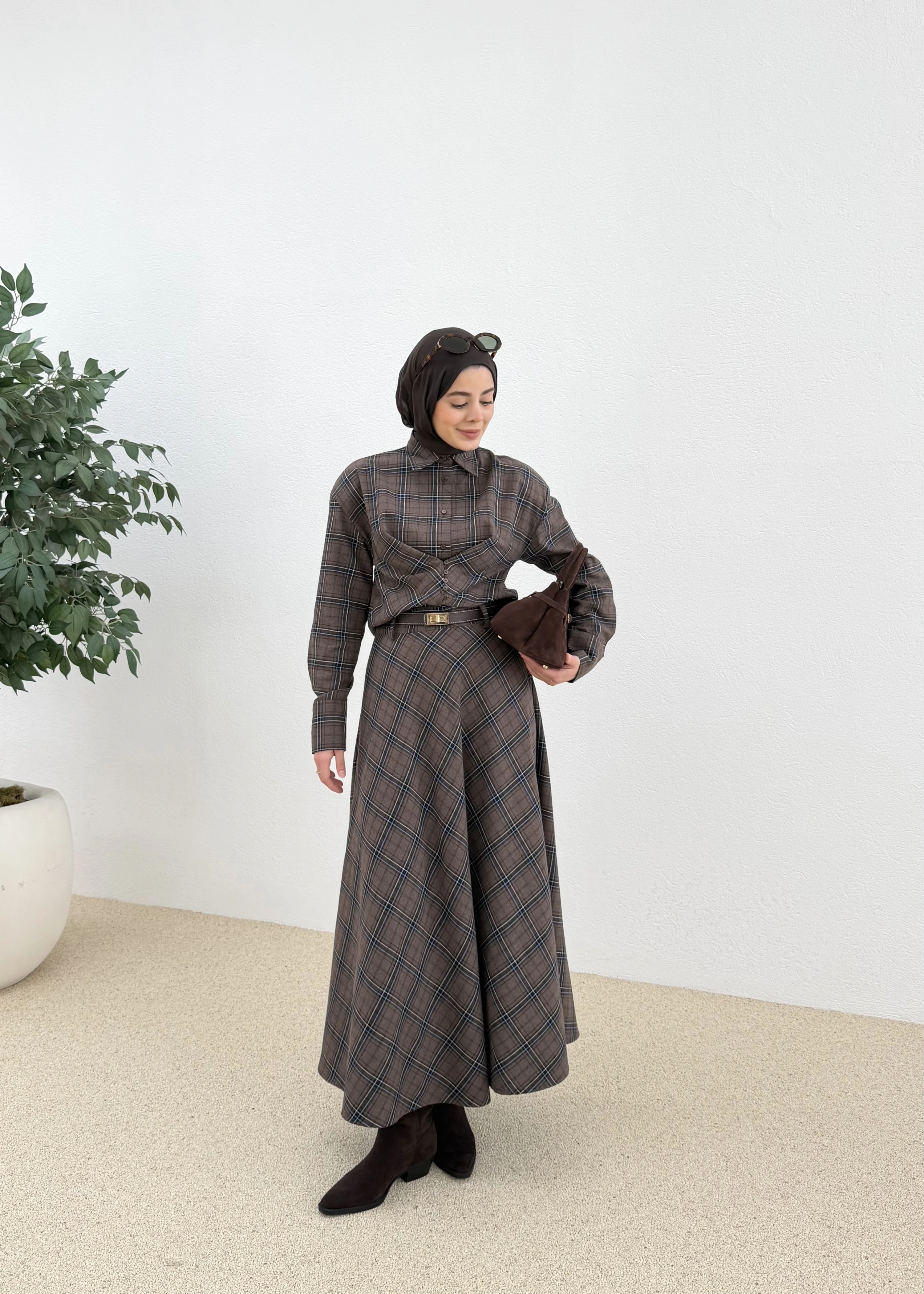 Bel oturmalı kışlık eteklı TAKIM