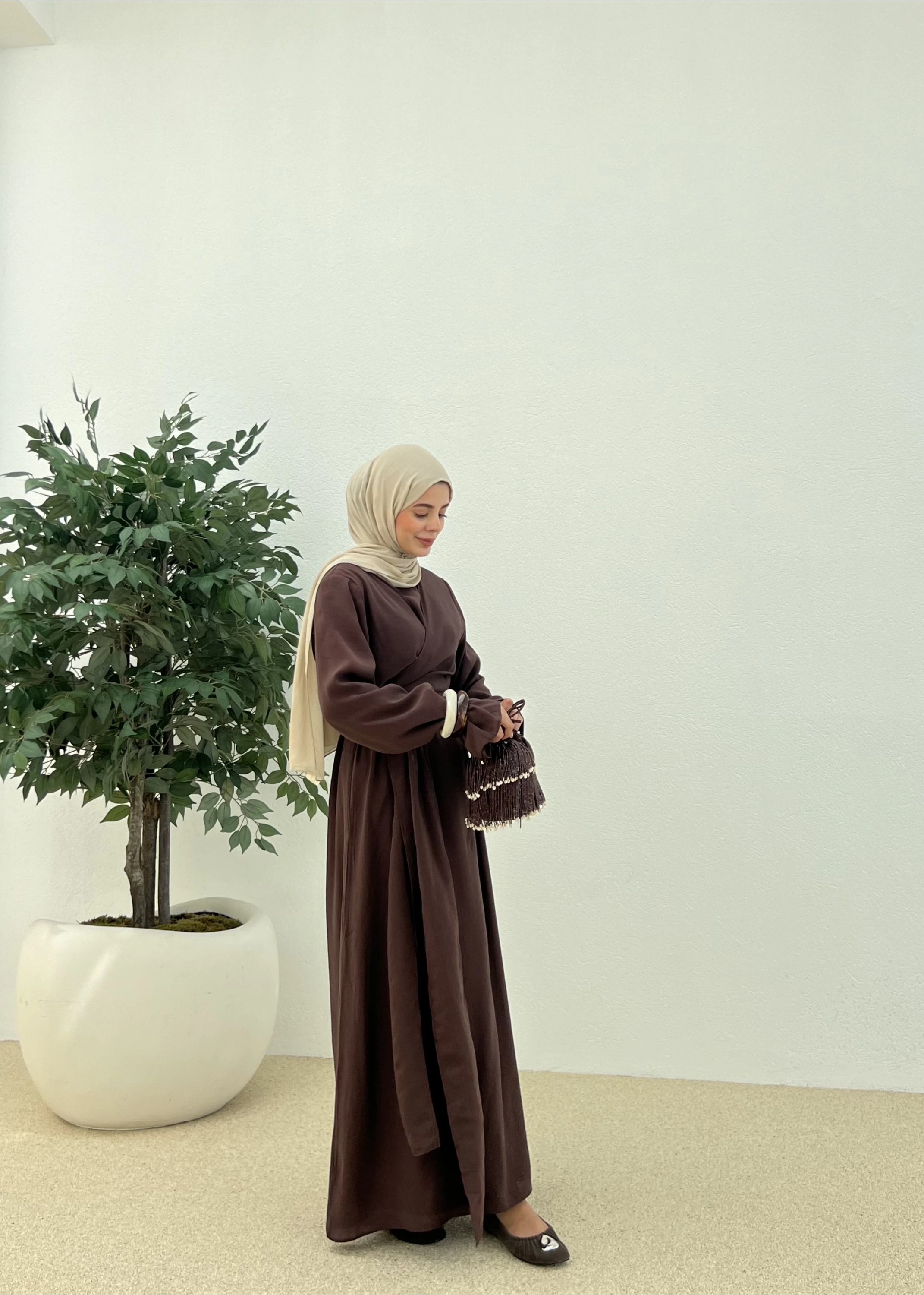 BROŞLU ARABİK ELBİSE kahve