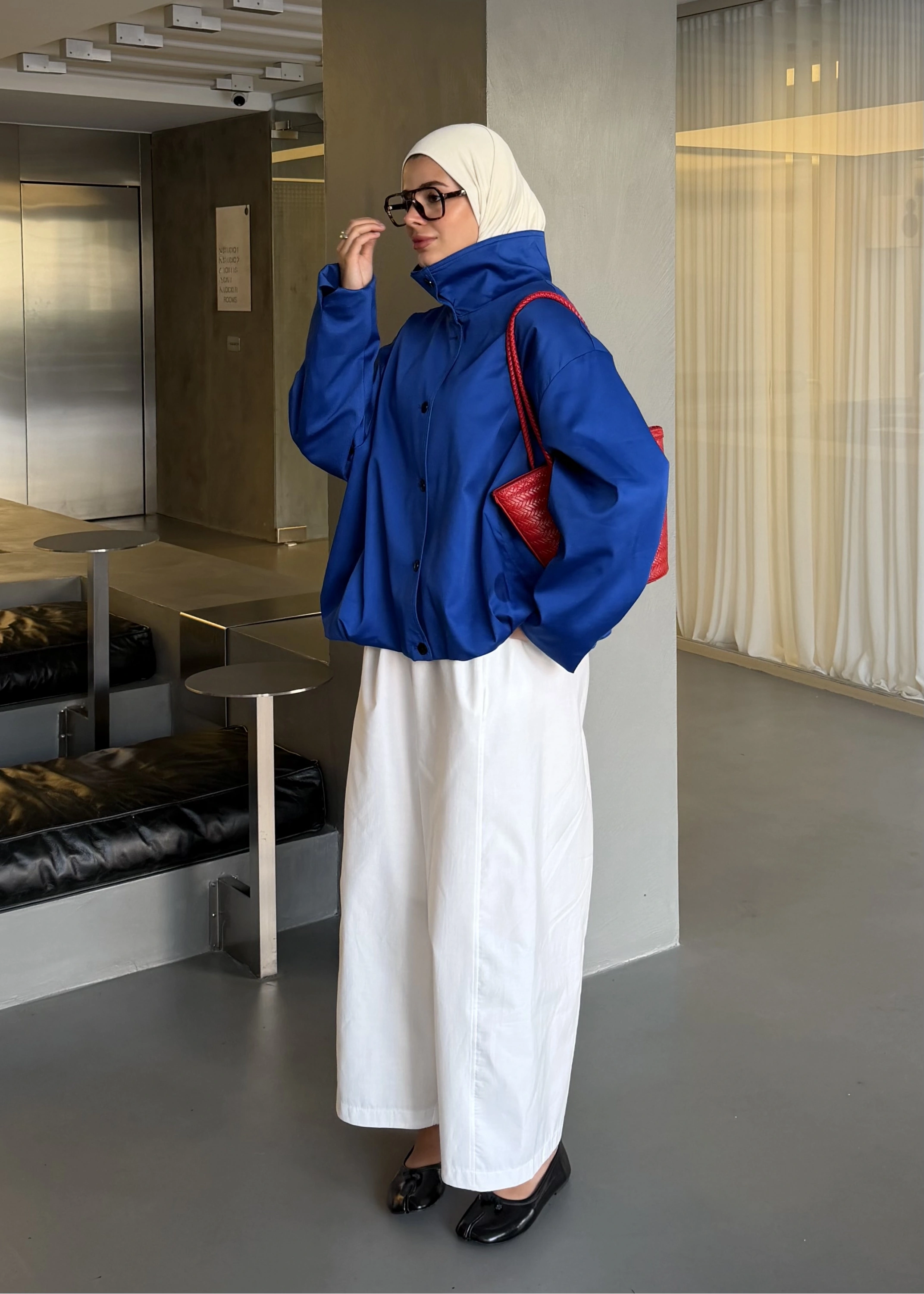 DİK YAKA DÜĞMELİ BOMBER CEKET SAKS MAVİ
