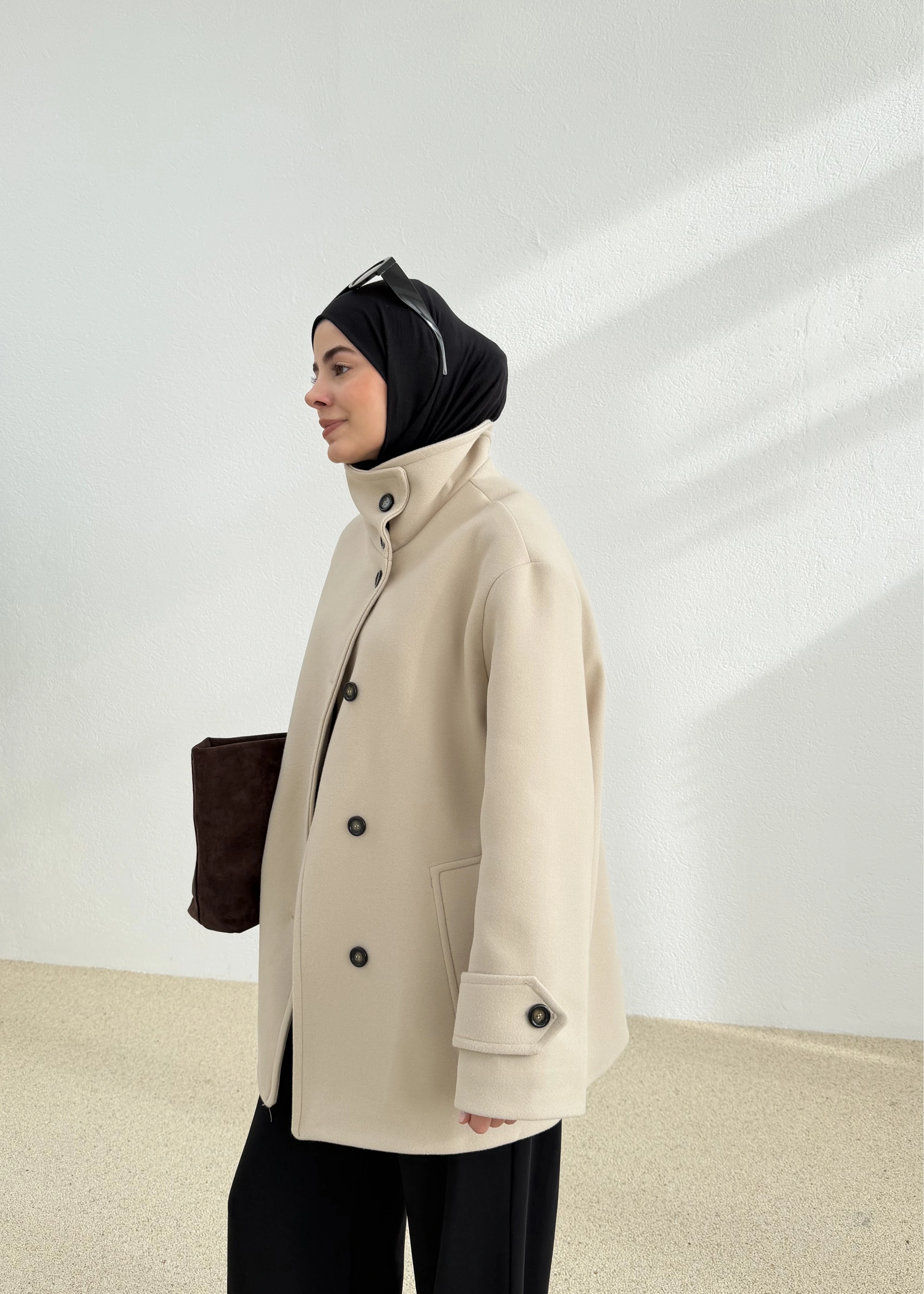 DİK YAKA KAŞE KABAN bej