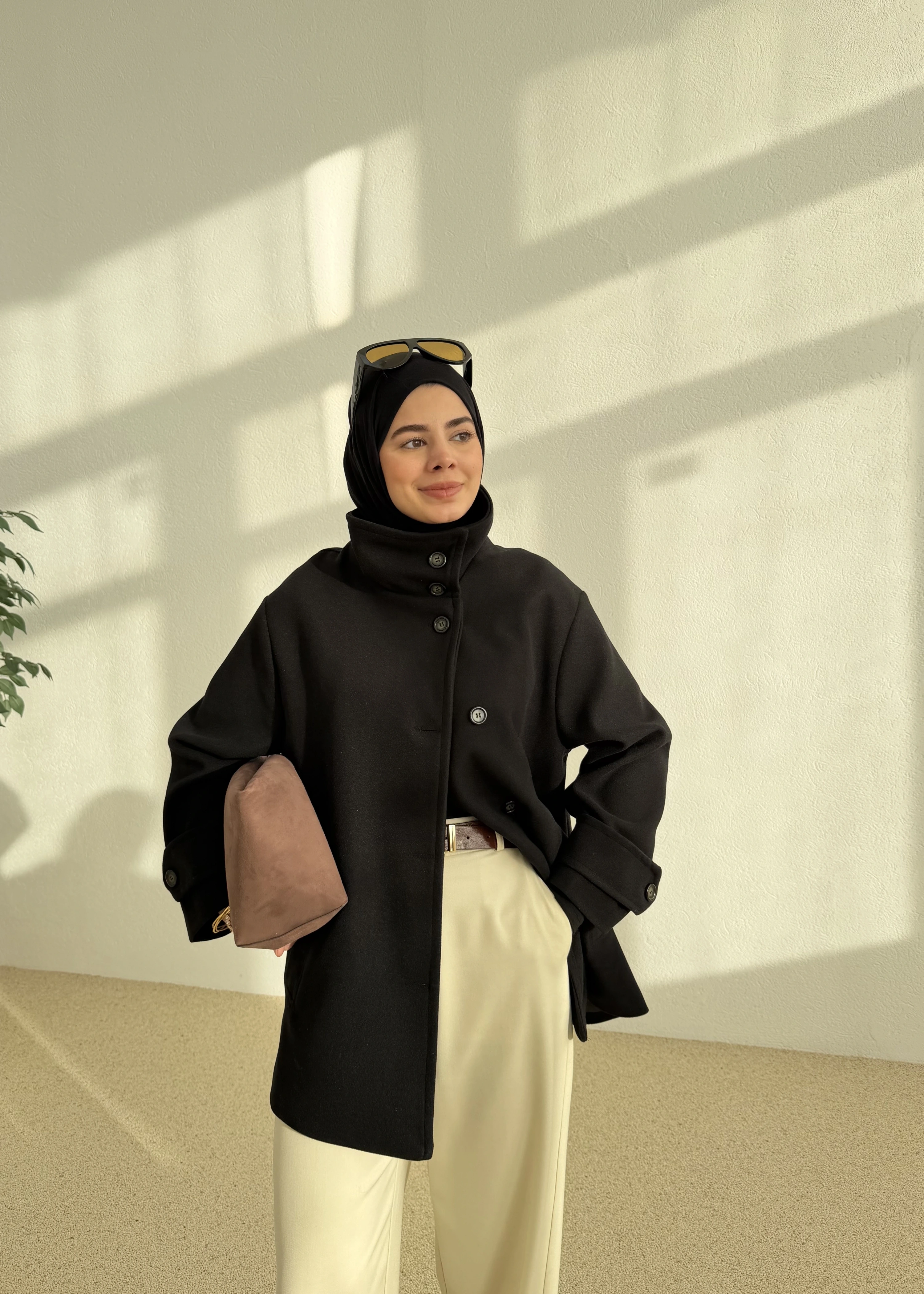 DİK YAKA KAŞE KABAN siyah