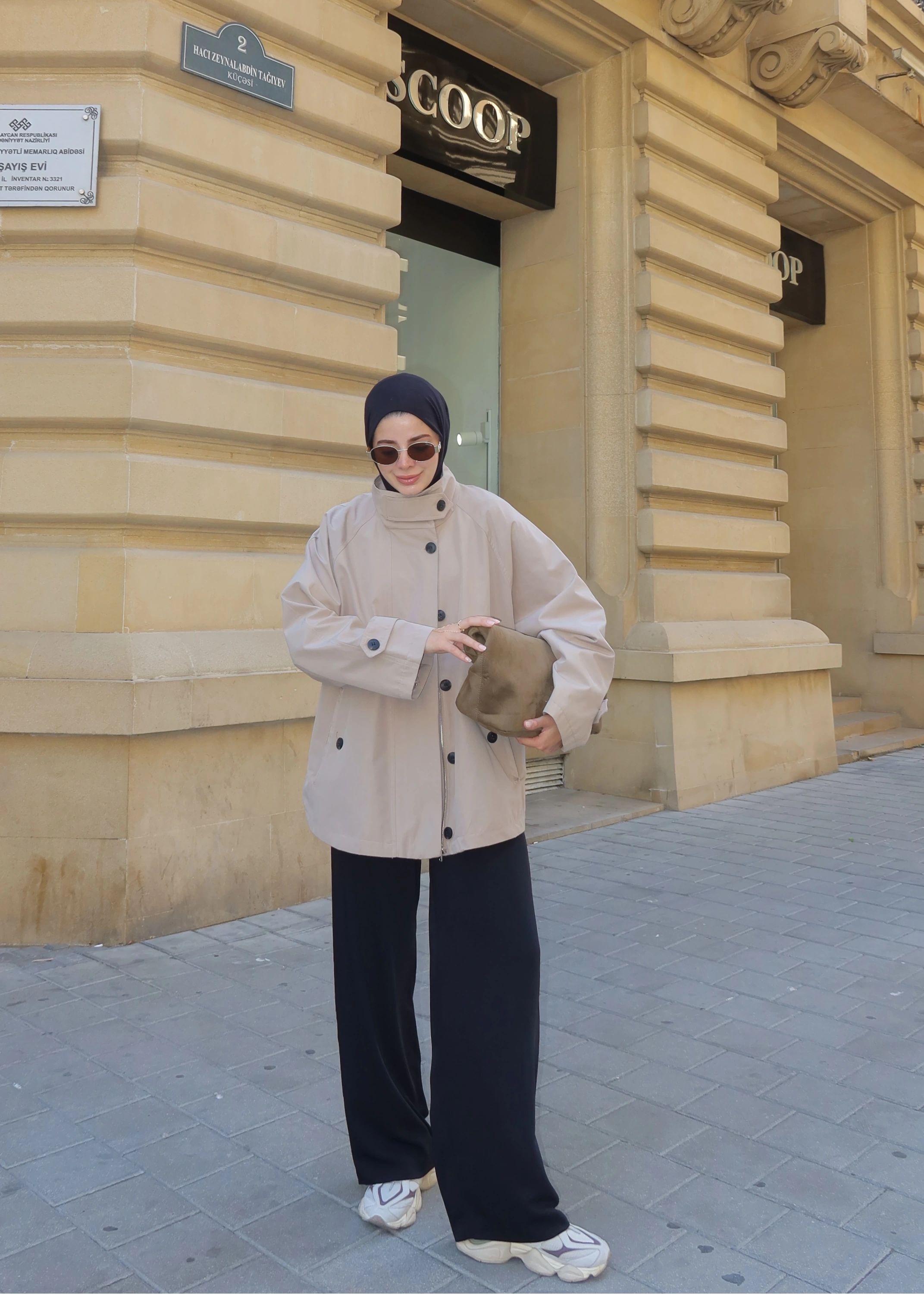 DİK YAKA TRENÇKOT ASTARLI bej