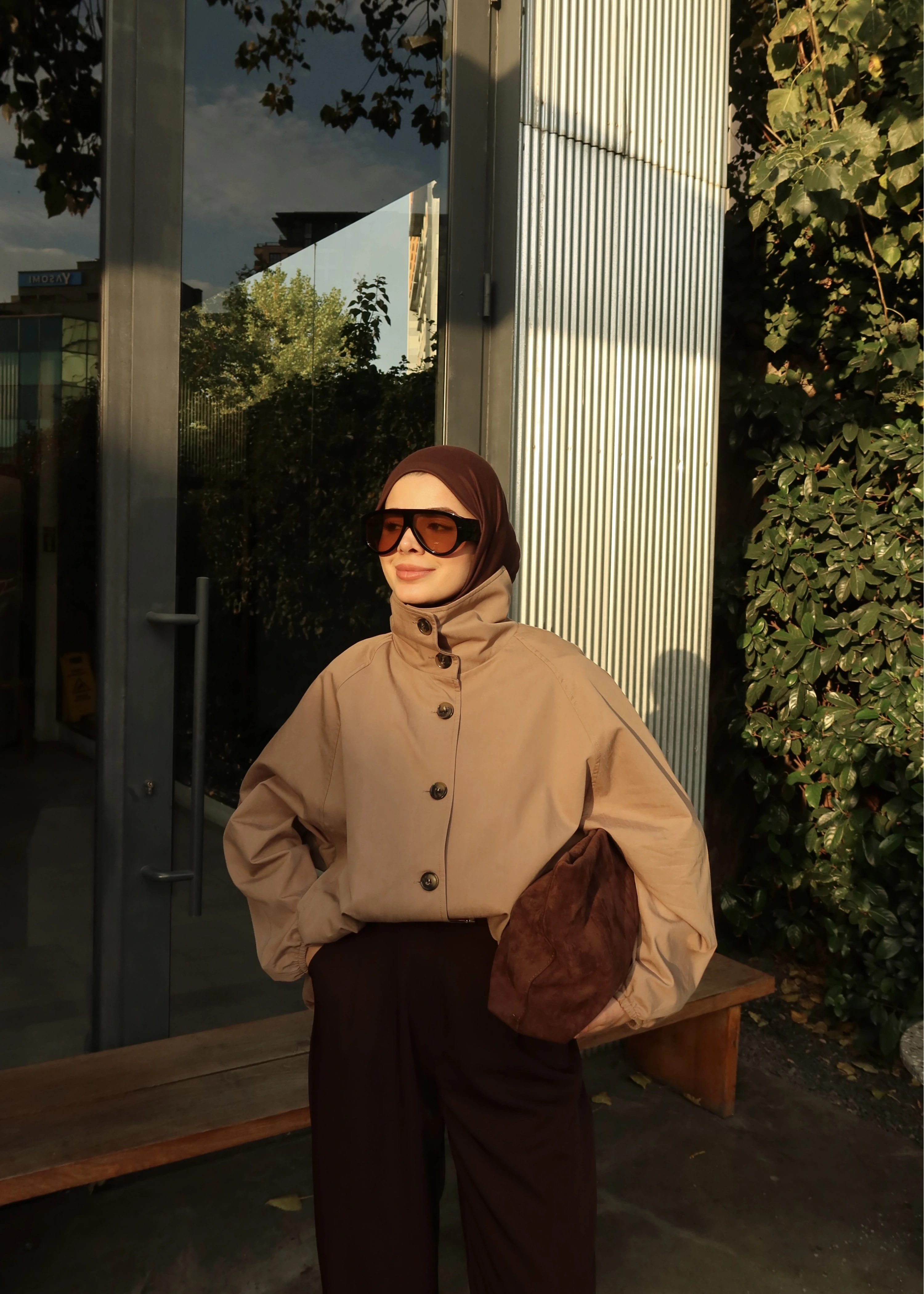 Dık yaka TRENÇKOT mng