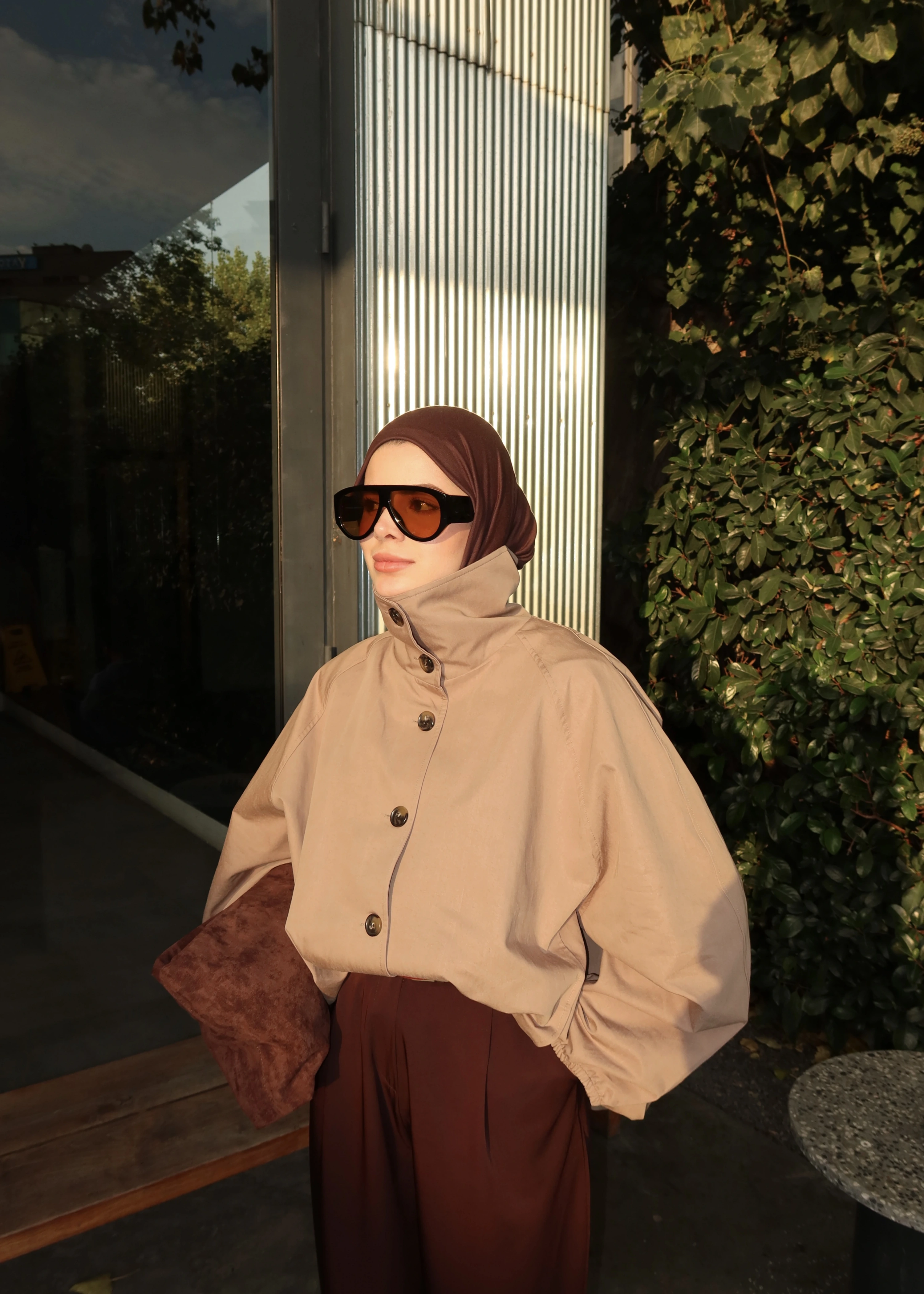 Dık yaka TRENÇKOT mng